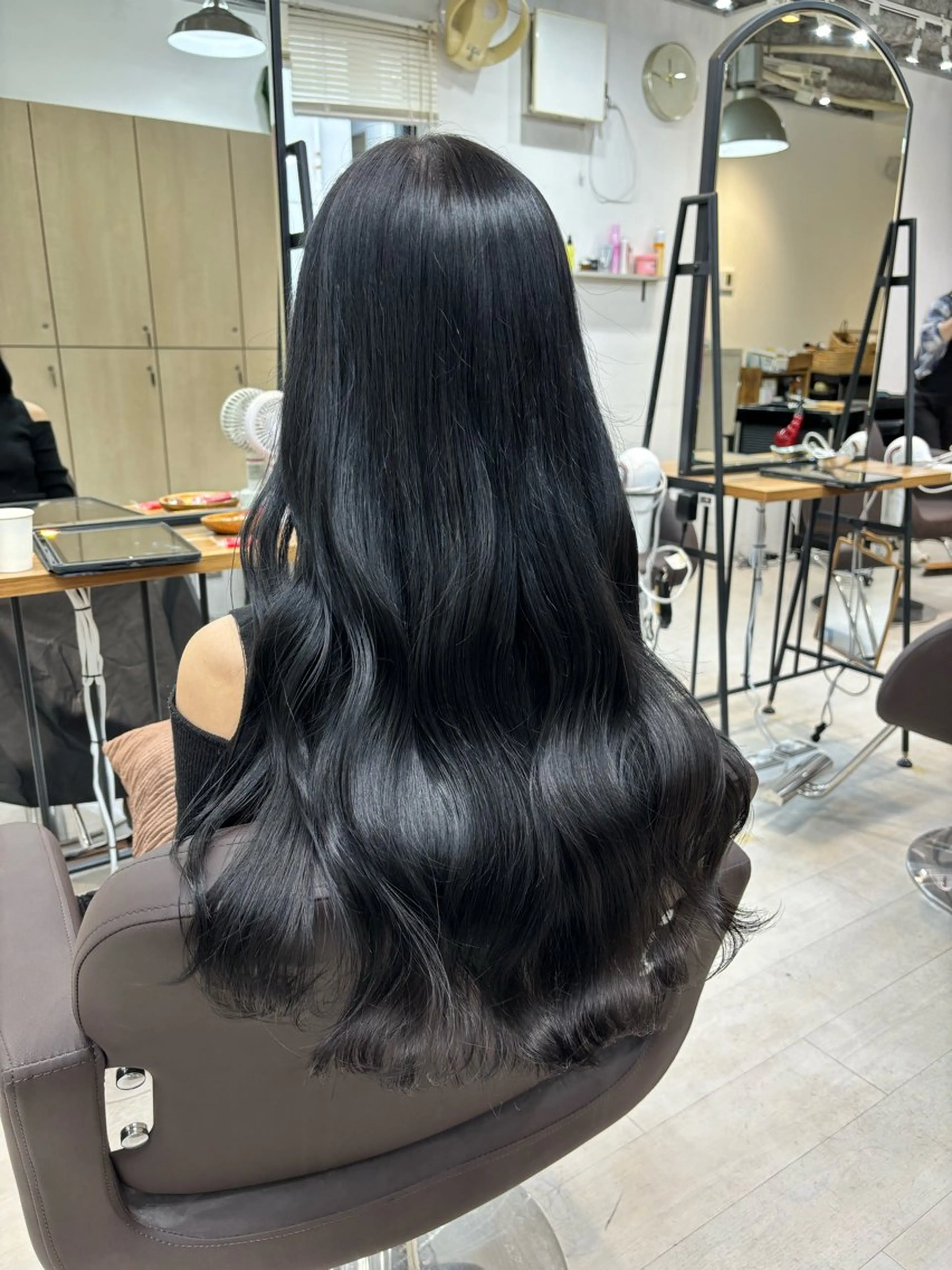 ロング カット ヘアカラー トリートメント ヘッドスパ ヘアセット I S所属・🌿透明感カラー 縮毛矯正✨かずきのヘアスタイル