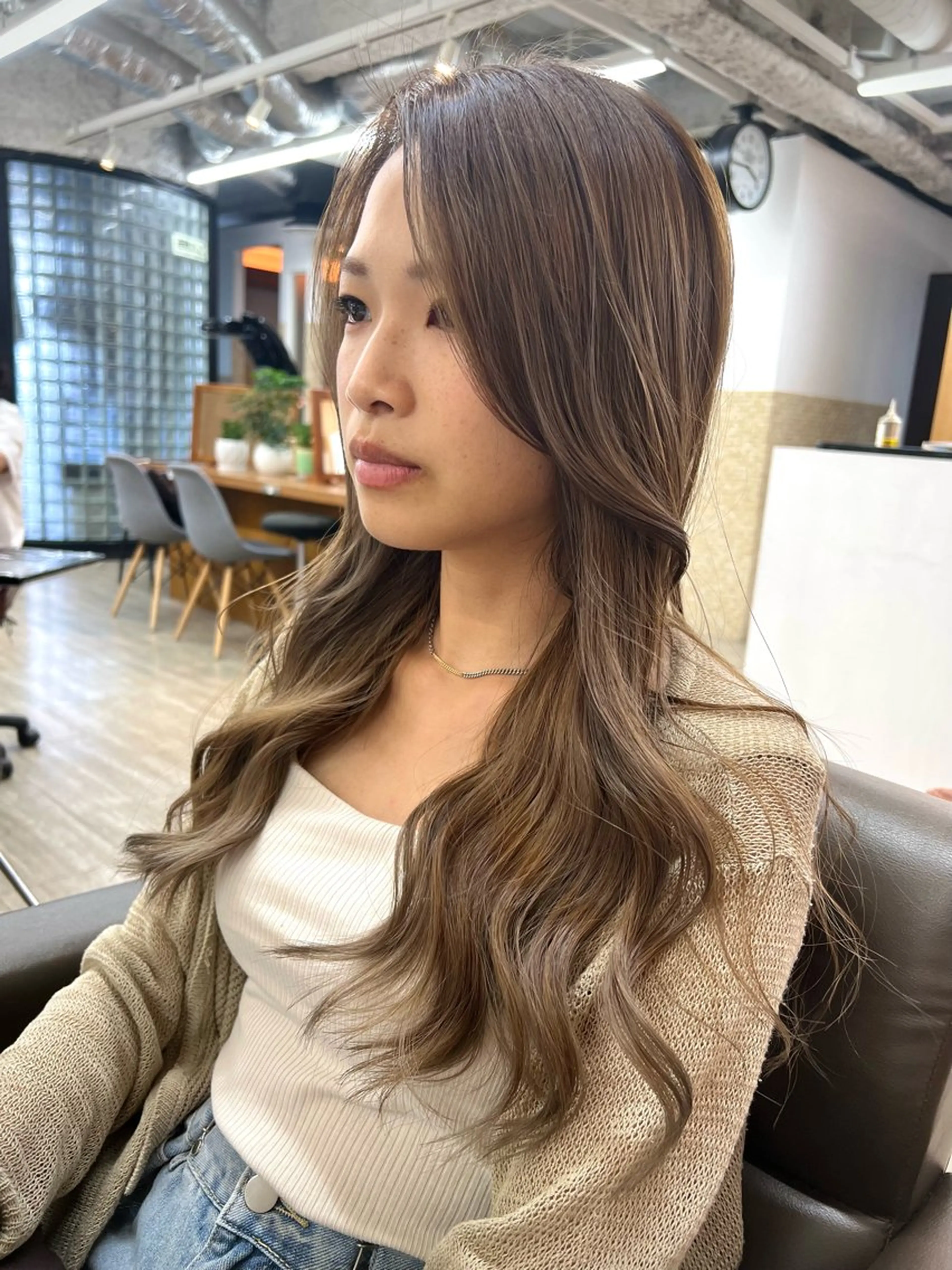 ロング カラー 透明感カラー/ イルミナカラーヒロキのヘアスタイル