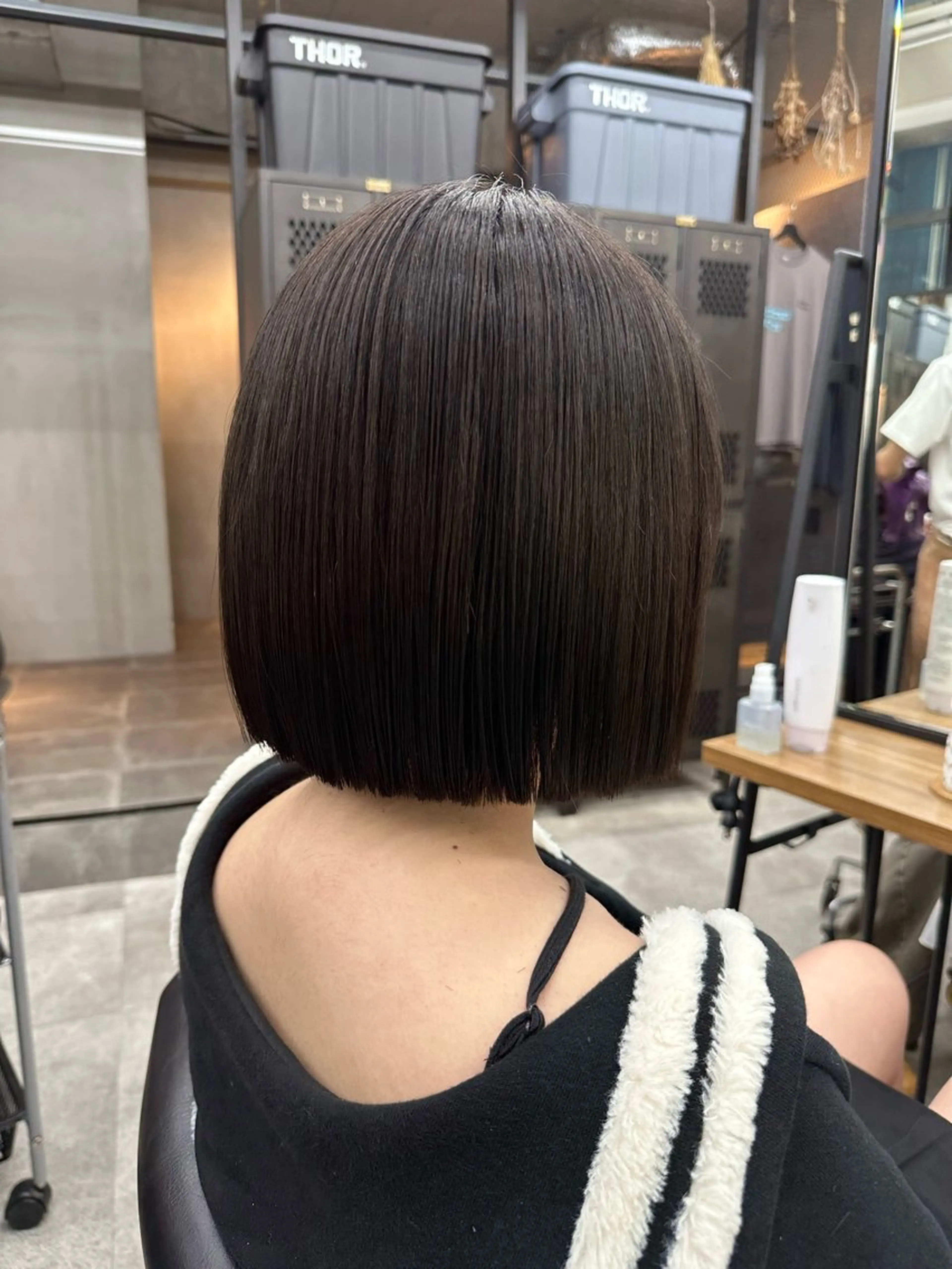 ショート カット ヘアカラー 切りっぱなしボブ/ 小顔ボブNANAのヘアスタイル
