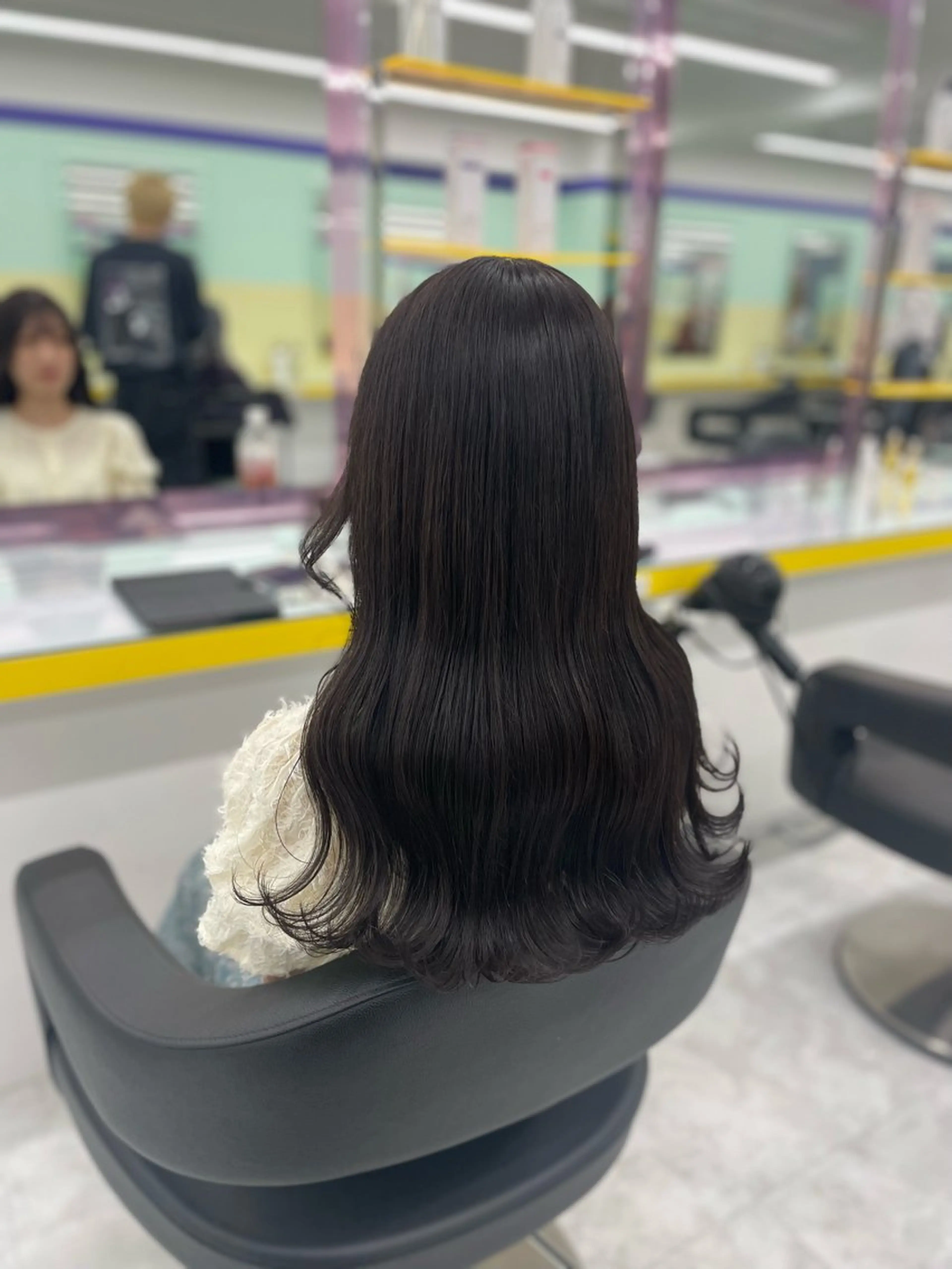 セミロング カラー ヘアアレンジ ヘアカラー トリートメント ヘアセット ☁️縮毛矯正✖️ 透明感☁️りくのヘアスタイル