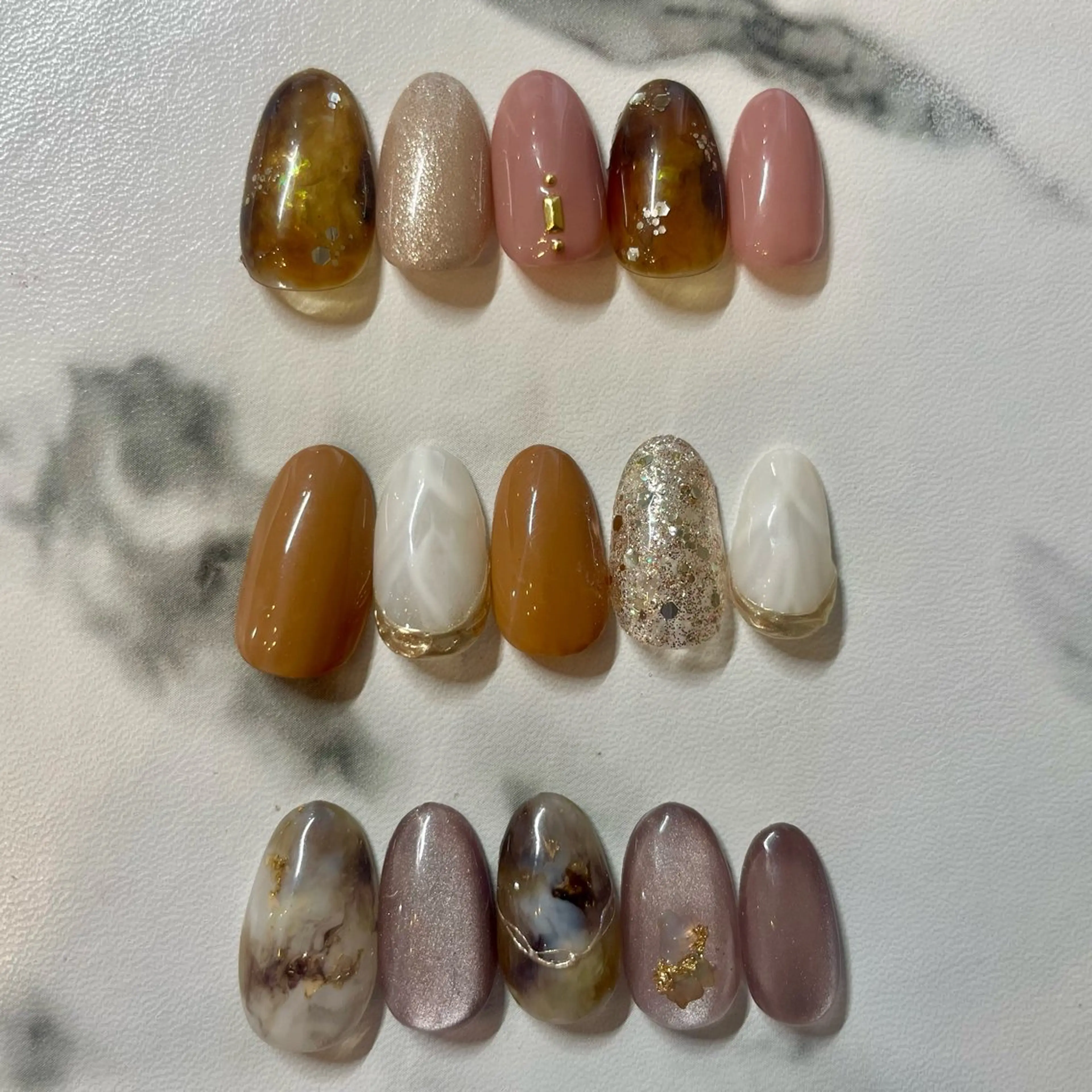 《オフなし》HAND秋デザインネイル🍁画像のデザインの中からお選びいただけます💅🏻の写真