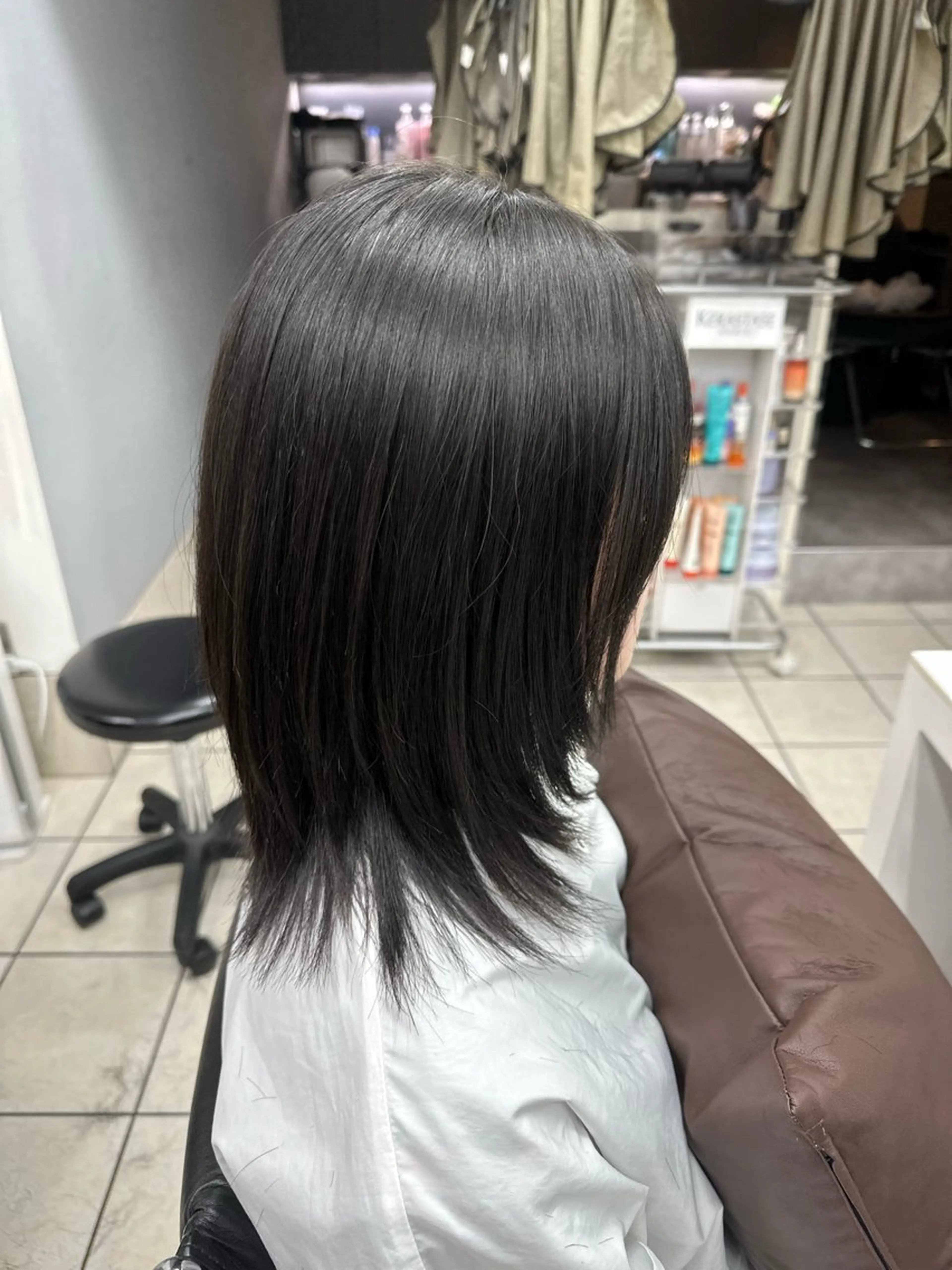 ミディアム ミディアムレイヤー くびれヘア レイヤーカット 外ハネヘア TONI&GUY   EBISU所属・星野 菜月のヘアスタイル