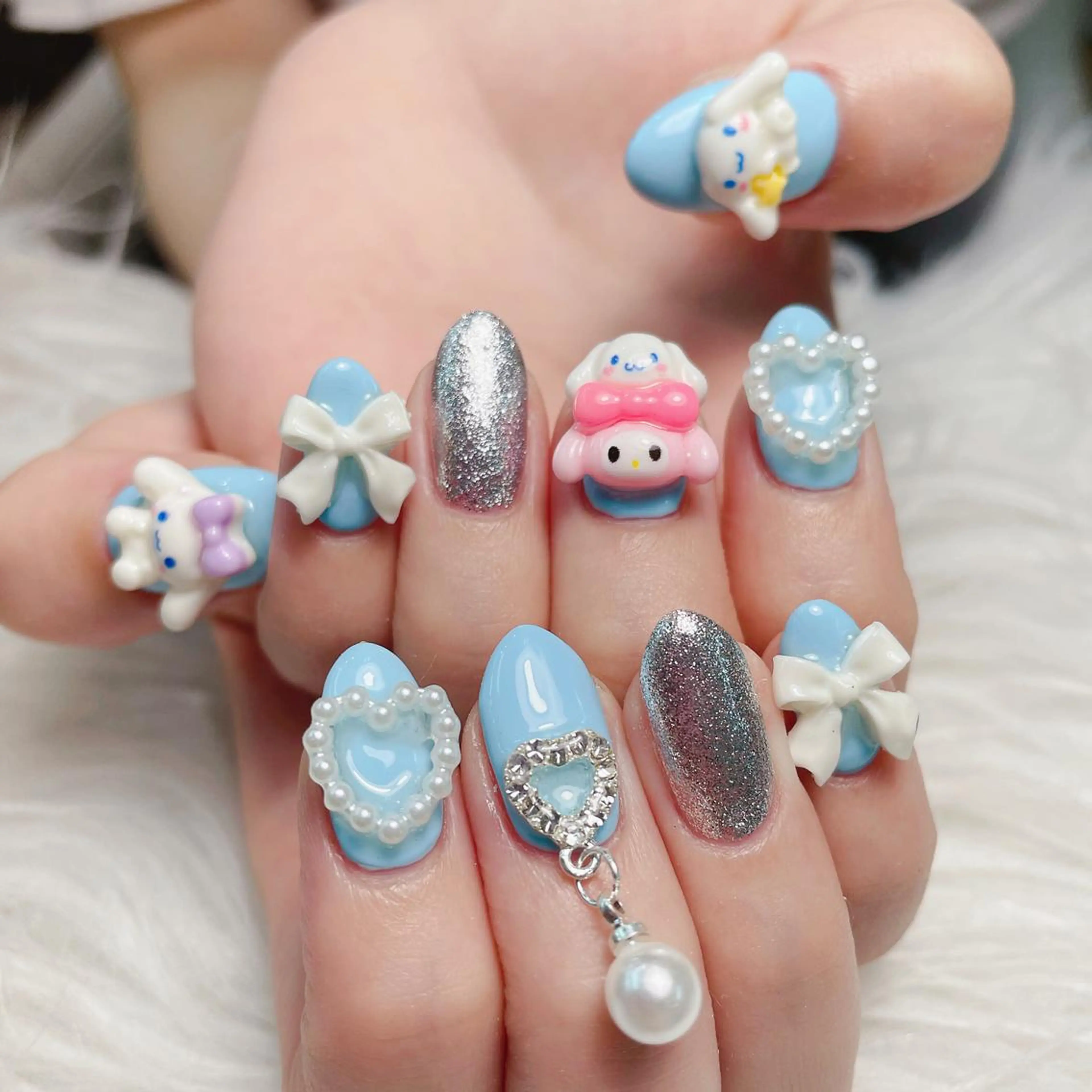 ネイル オーロラネイル フレンチネイル ハート 韓国ネイル ミラーネイル MELODY BEAUTY SALON所属・Melody  スカルプ専門店のネイルデザイン