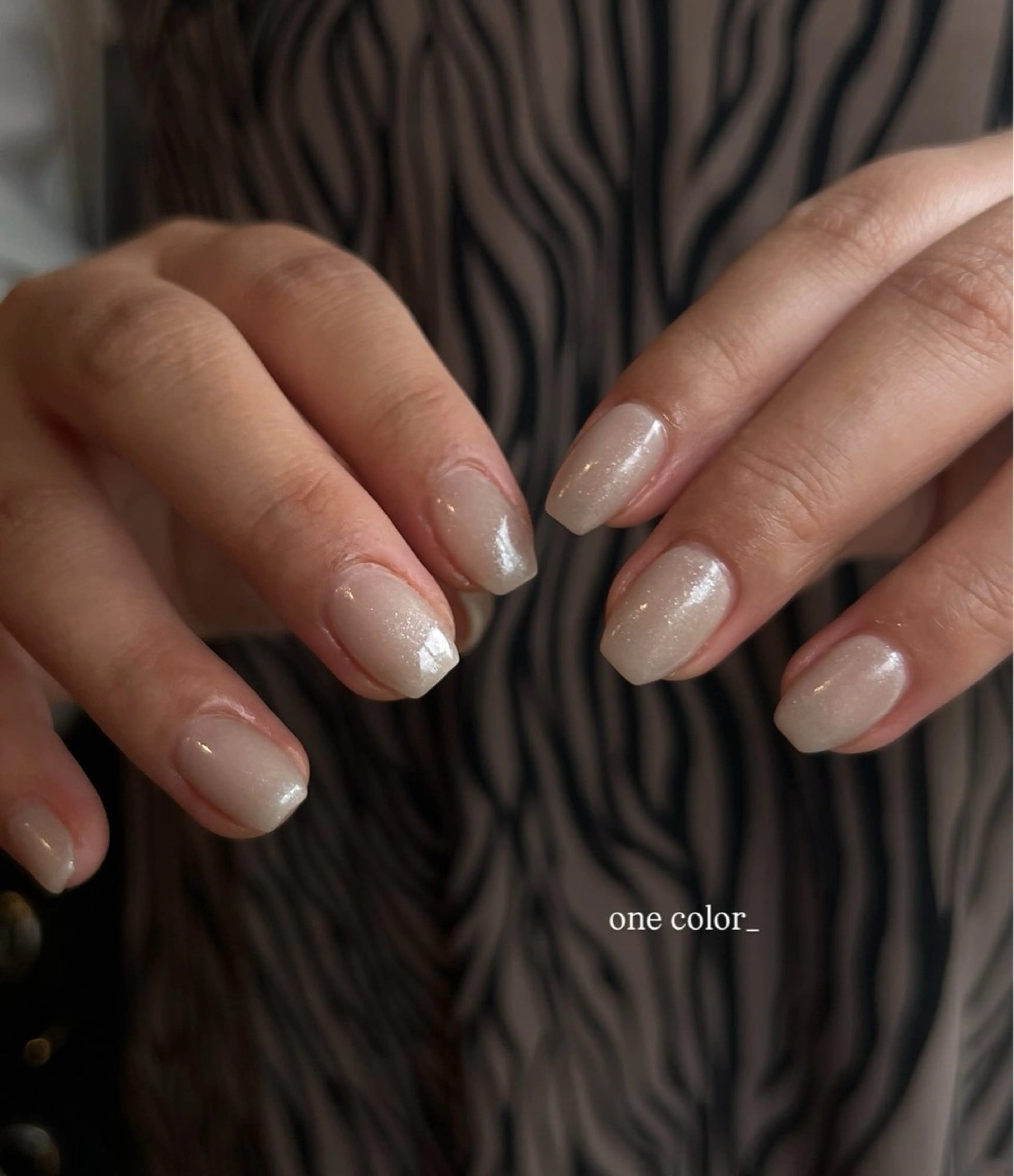 ネイル ワンカラーネイル 金木犀　札幌駅前店所属・金木犀ネイルサロン 三浦のネイルデザイン