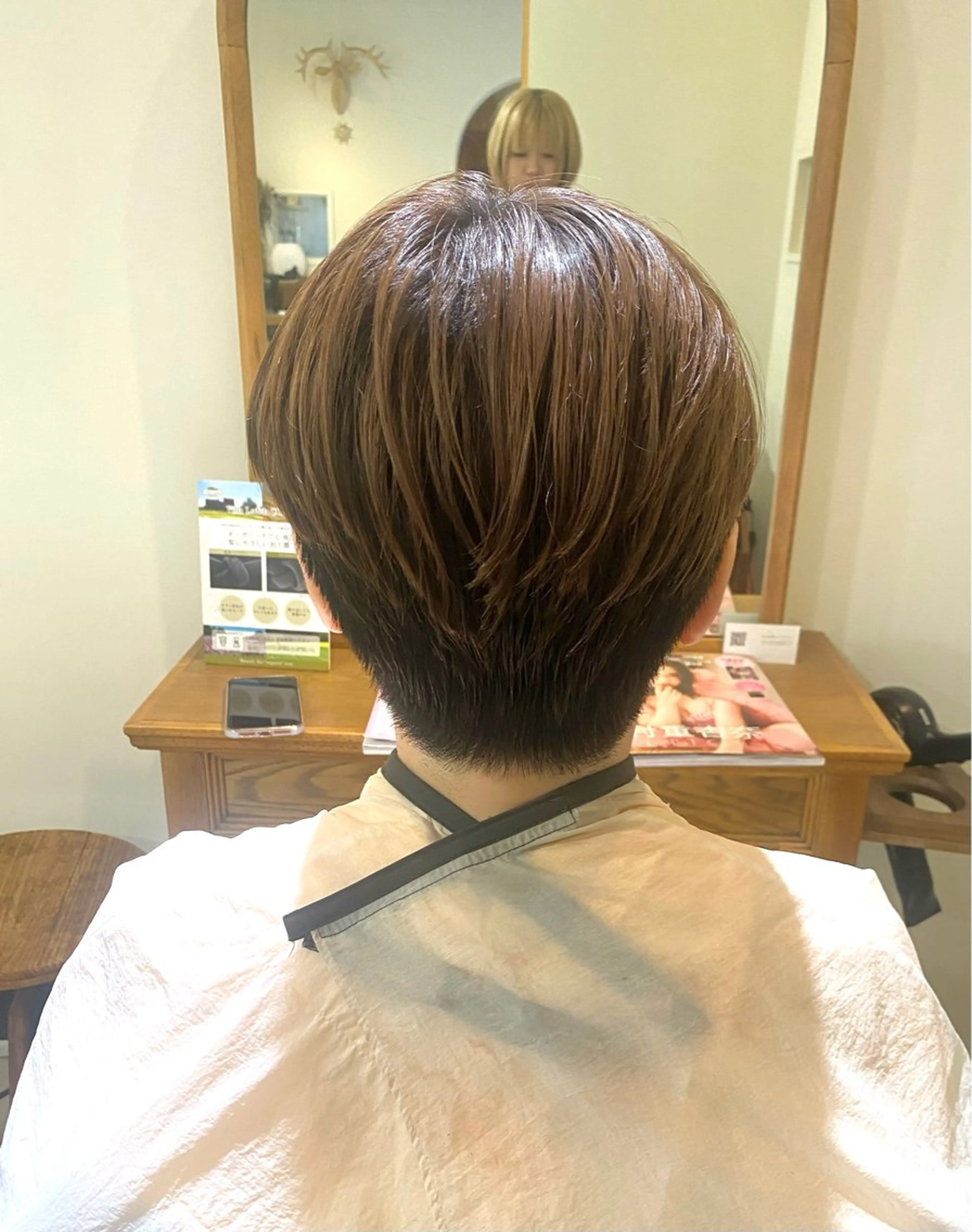 ショート ハンサムショート ショートヘア カット LiC えりのヘアスタイル