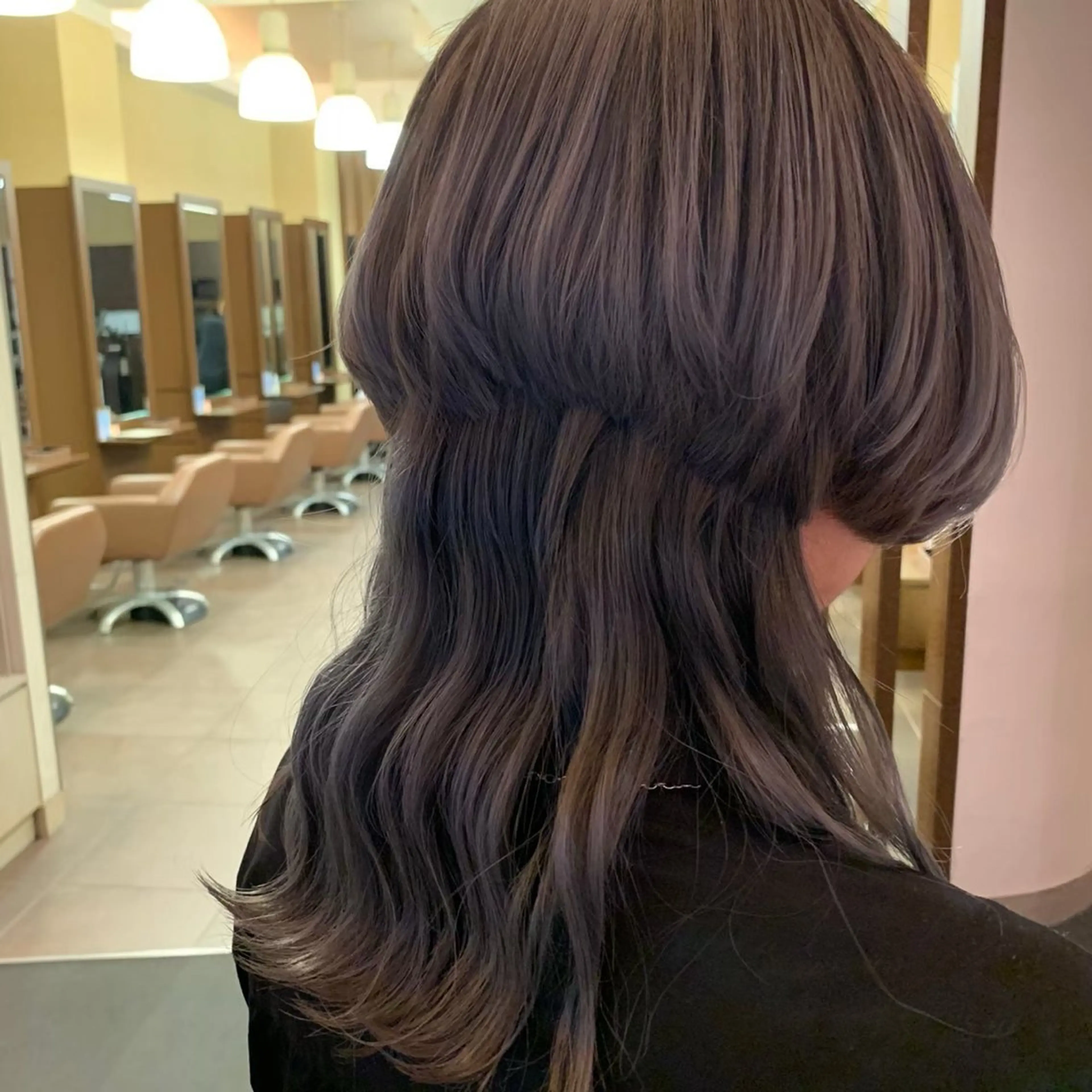 ロング カラー MESSA Raffinato所属・岩永 知衣のヘアスタイル