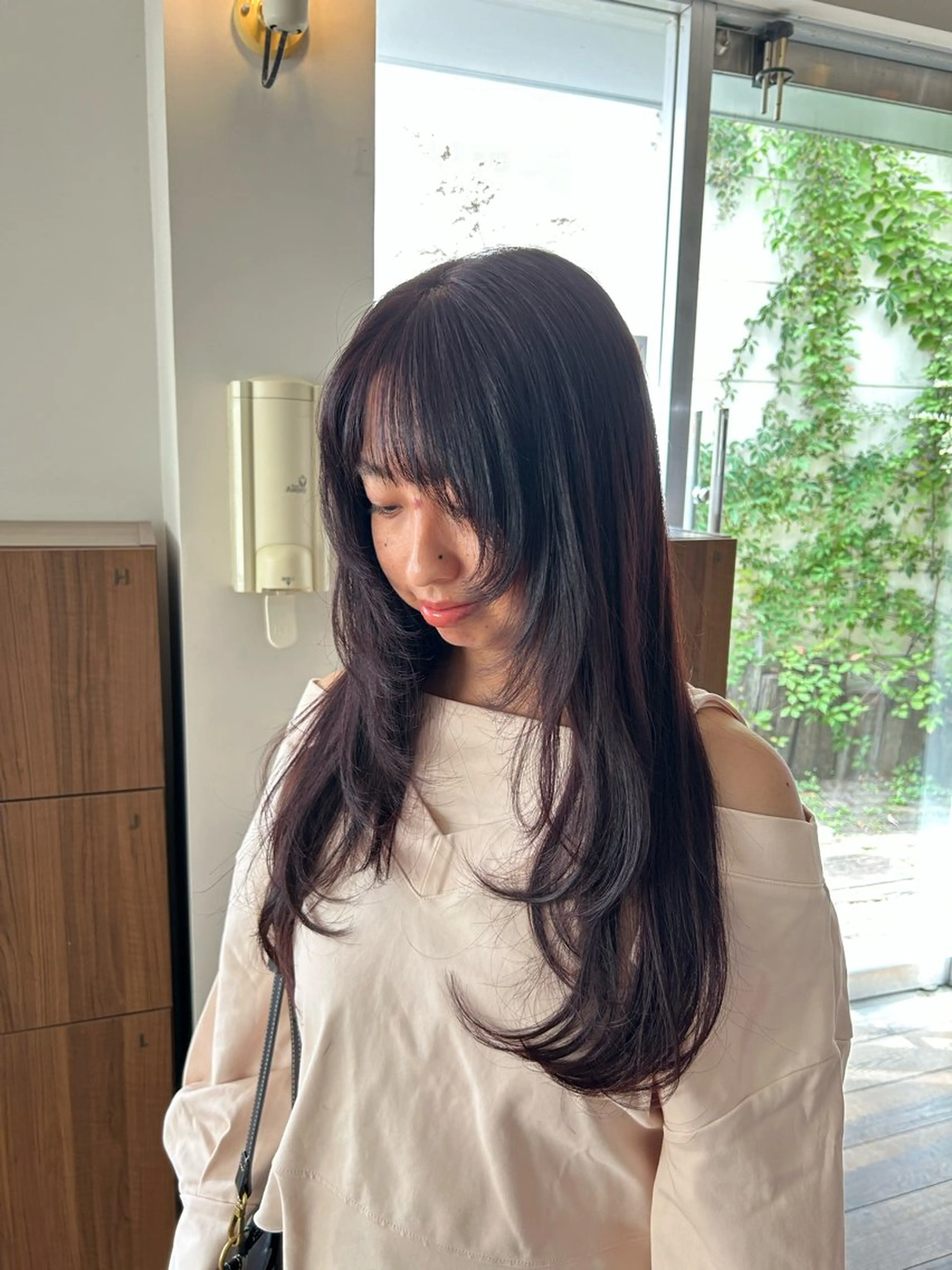 ロング レイヤーカット カット さかい しいなのヘアスタイル