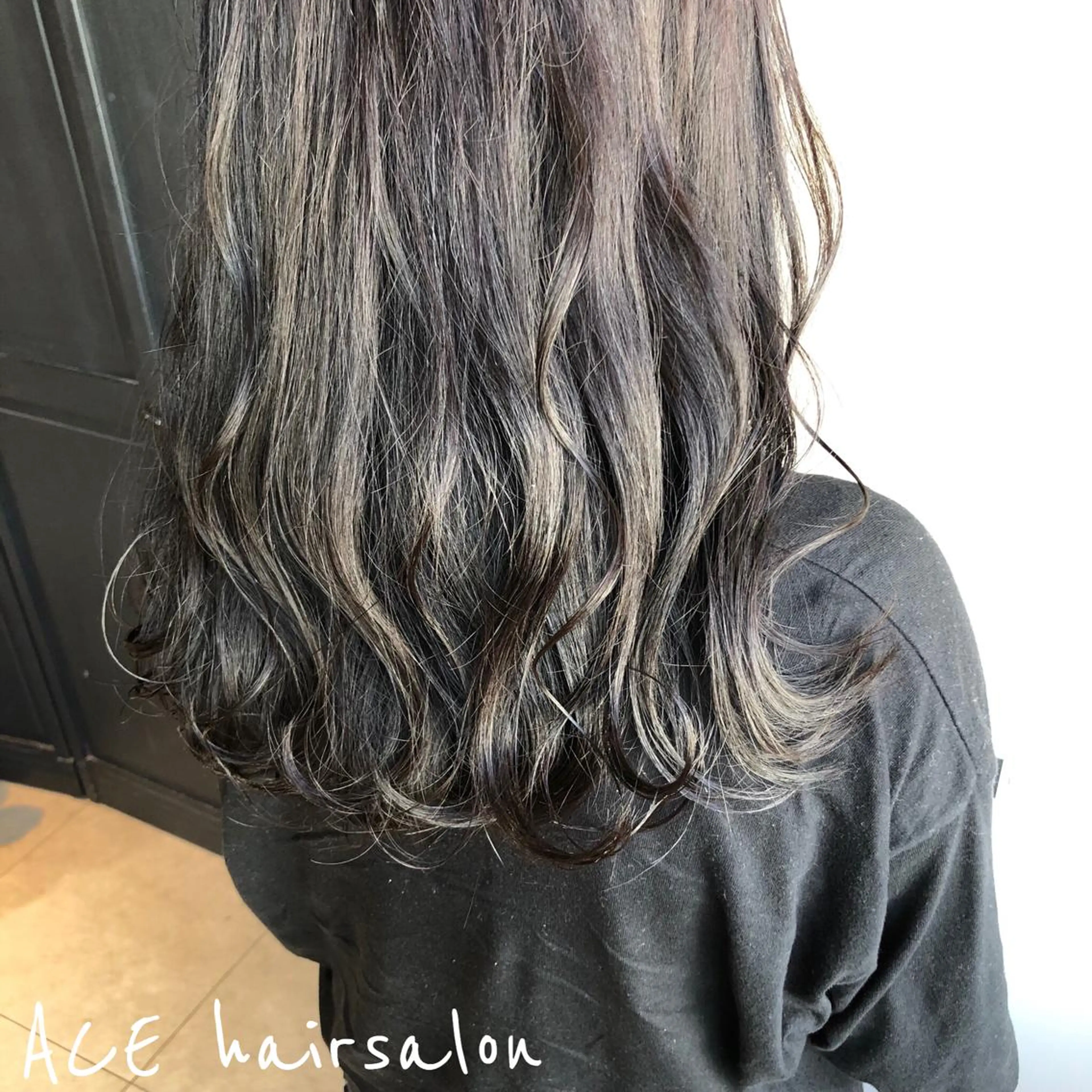 ロング カラー カット ヘアカラー トリートメント ヘアセット 髪質改善/艶髪 🫧高橋湧也のヘアスタイル