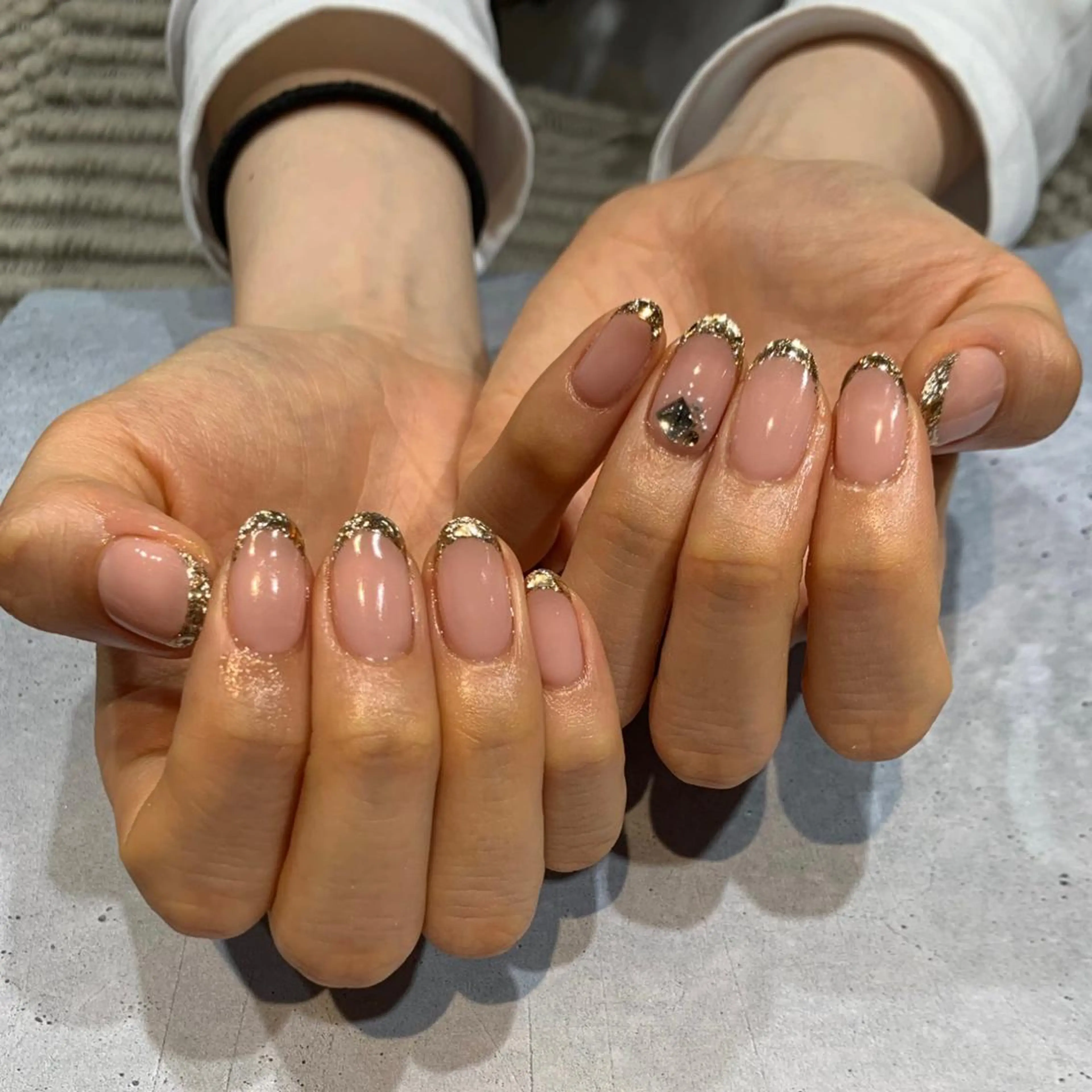 ネイル フレンチネイル ガラスフレンチ ハンドネイル nailist Chisakiのネイルデザイン