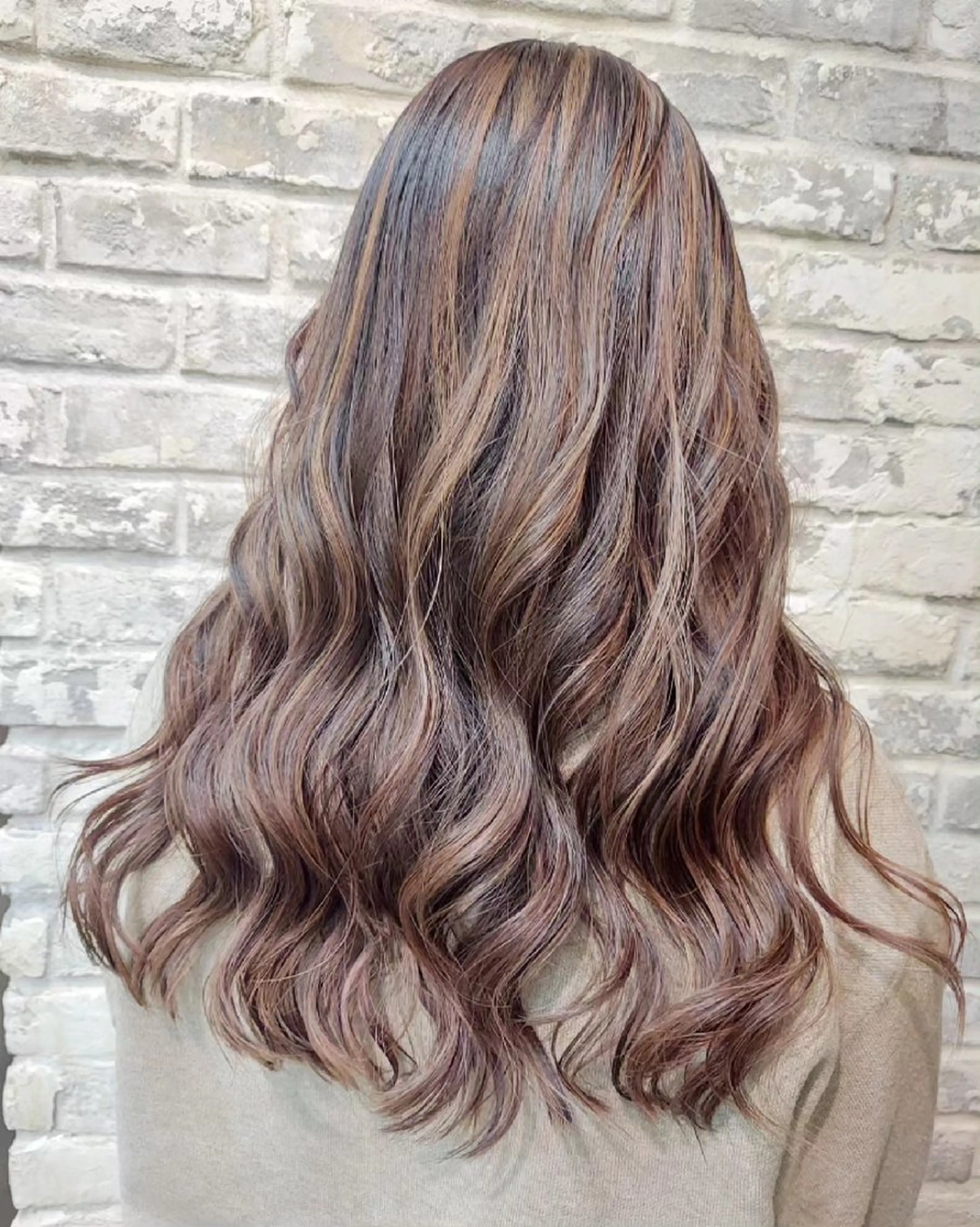 ロング カラー ハイライトカラー ハイライト ヘアカラー トリートメント grow上野御徒町【グロウ】所属・ブリーチ・ハイトーン 特化🎉内山のヘアスタイル