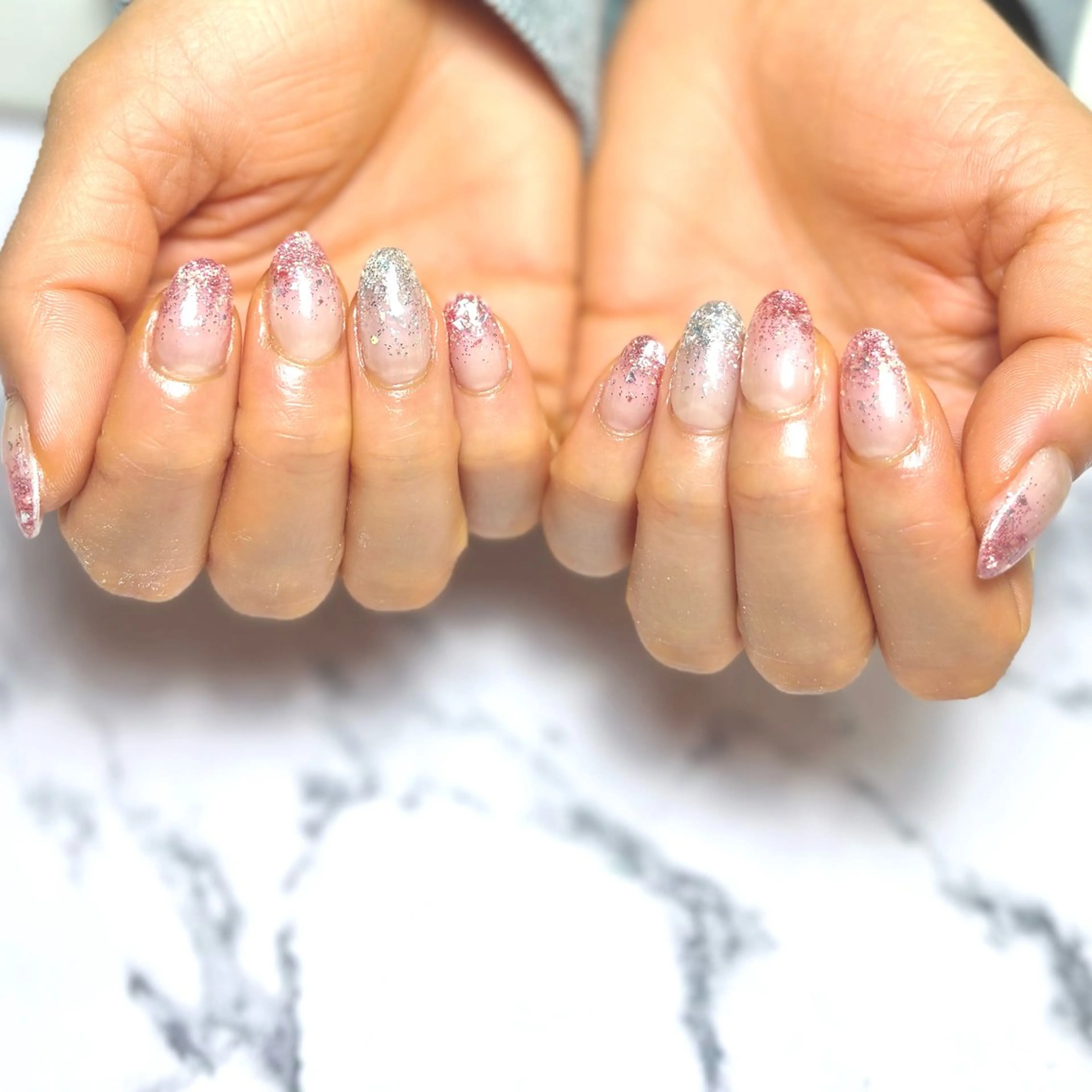 ネイル グラデーション ラメ(グリッター) ラメグラデーション Pinna by nail3+所属・Mayu 🌷🦋のネイルデザイン