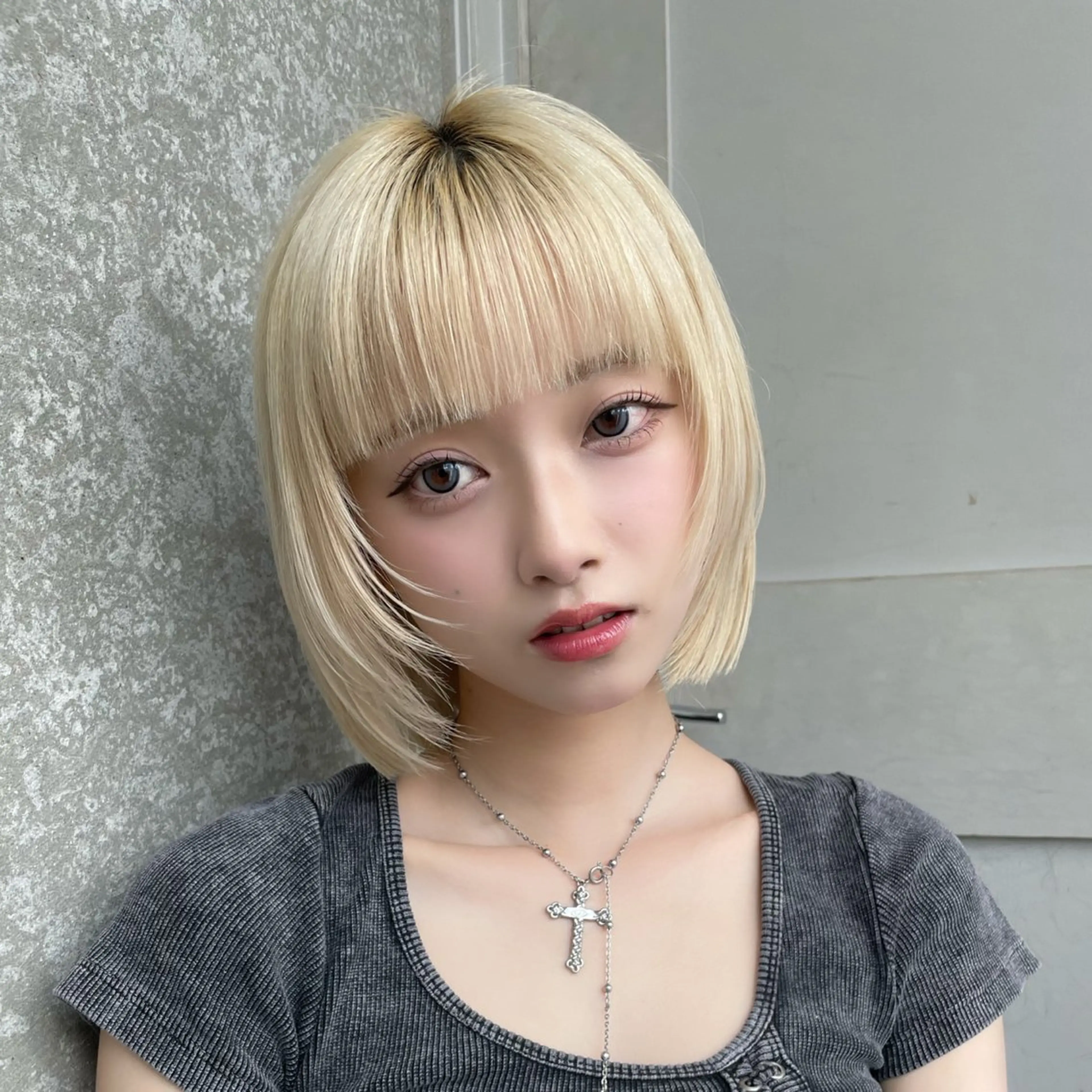 ミディアム カラー ヘアカラー トリートメント 💛ブリーチ&カット LEON🩶のヘアスタイル
