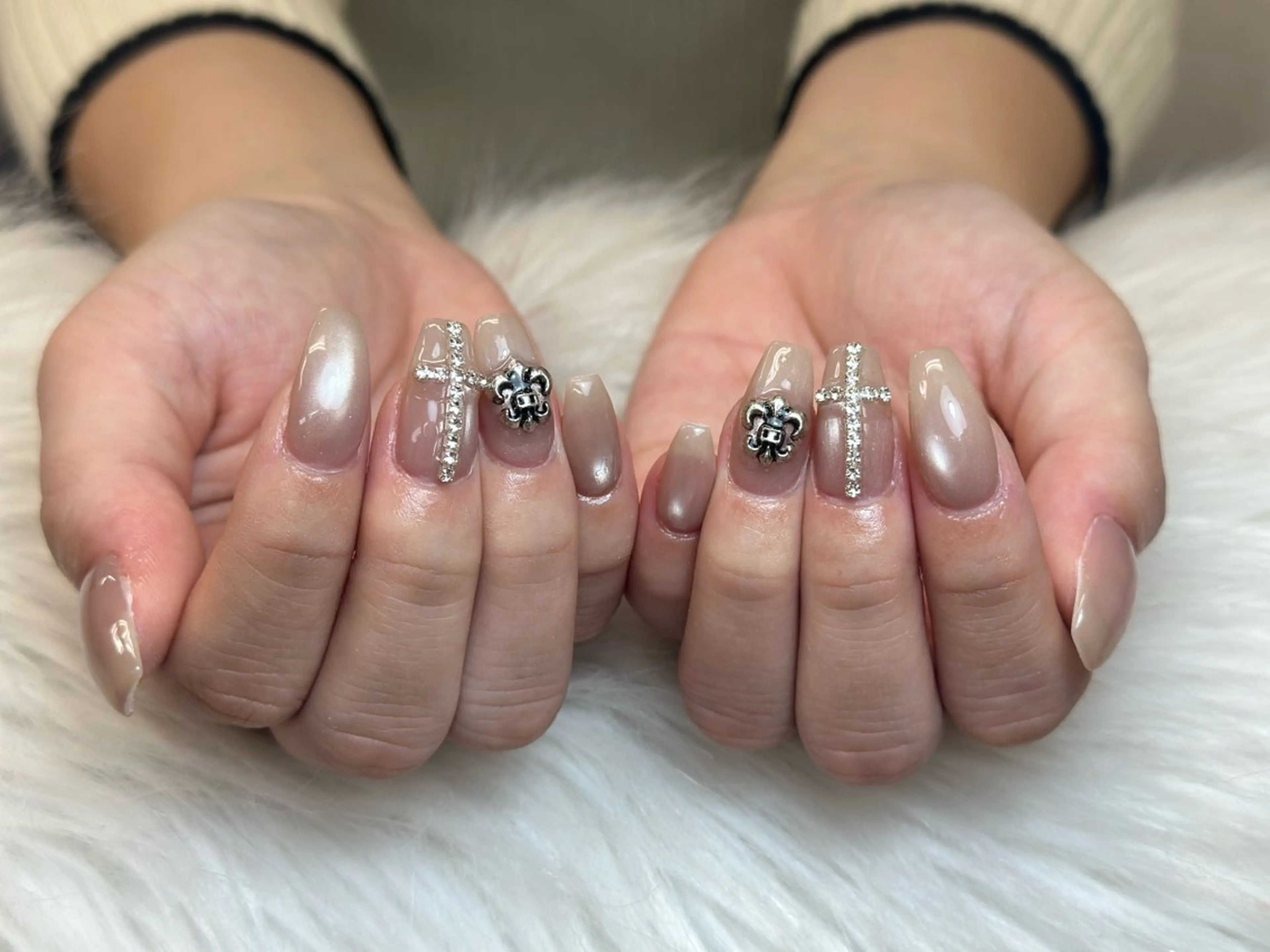 ネイル アートネイル ジェルネイル マグネットネイル ハンドネイル JennNail_ マオのネイルデザイン