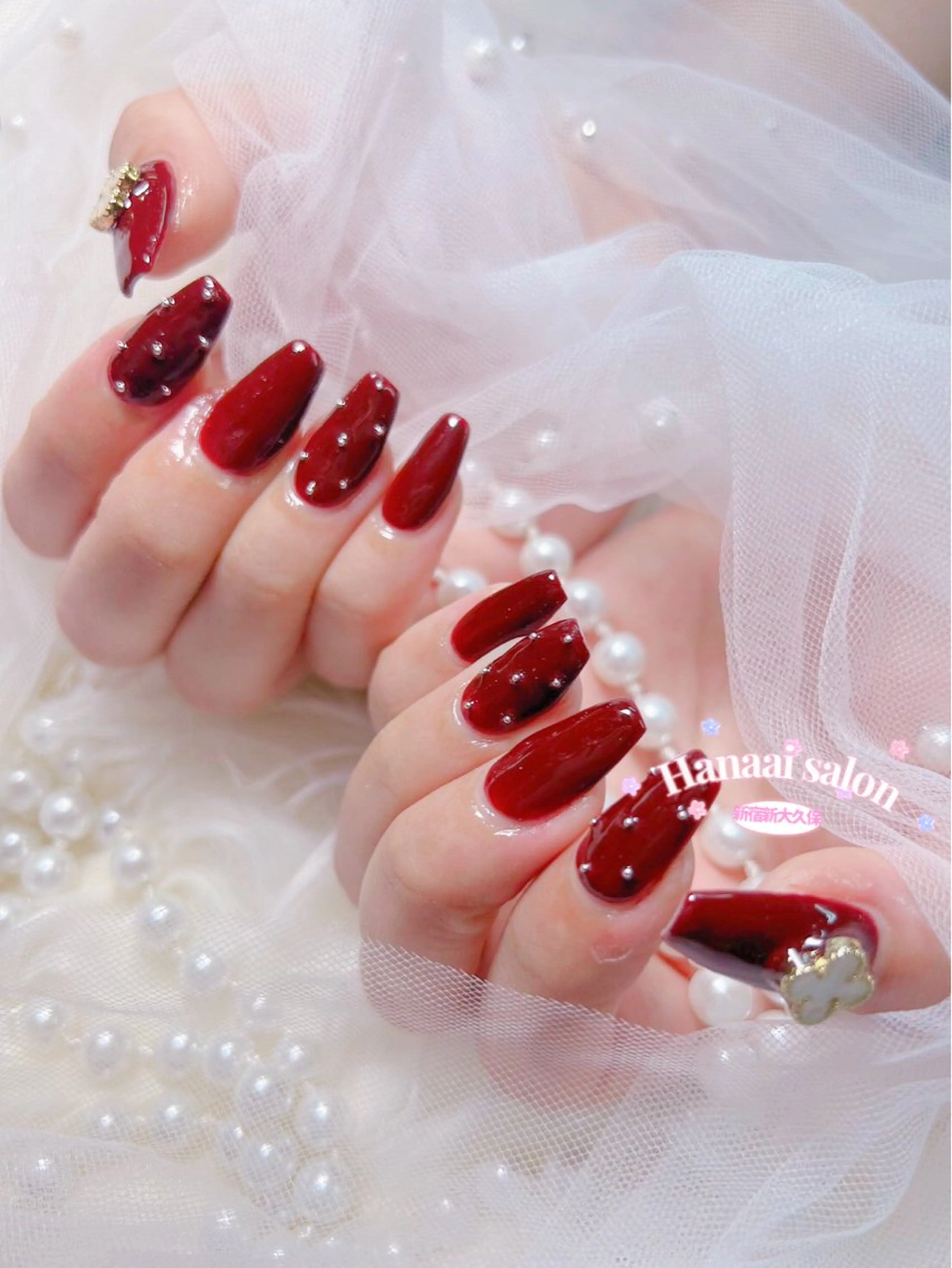 ミディアム フットネイル Hanaai Salon新大久保店のネイルデザイン
