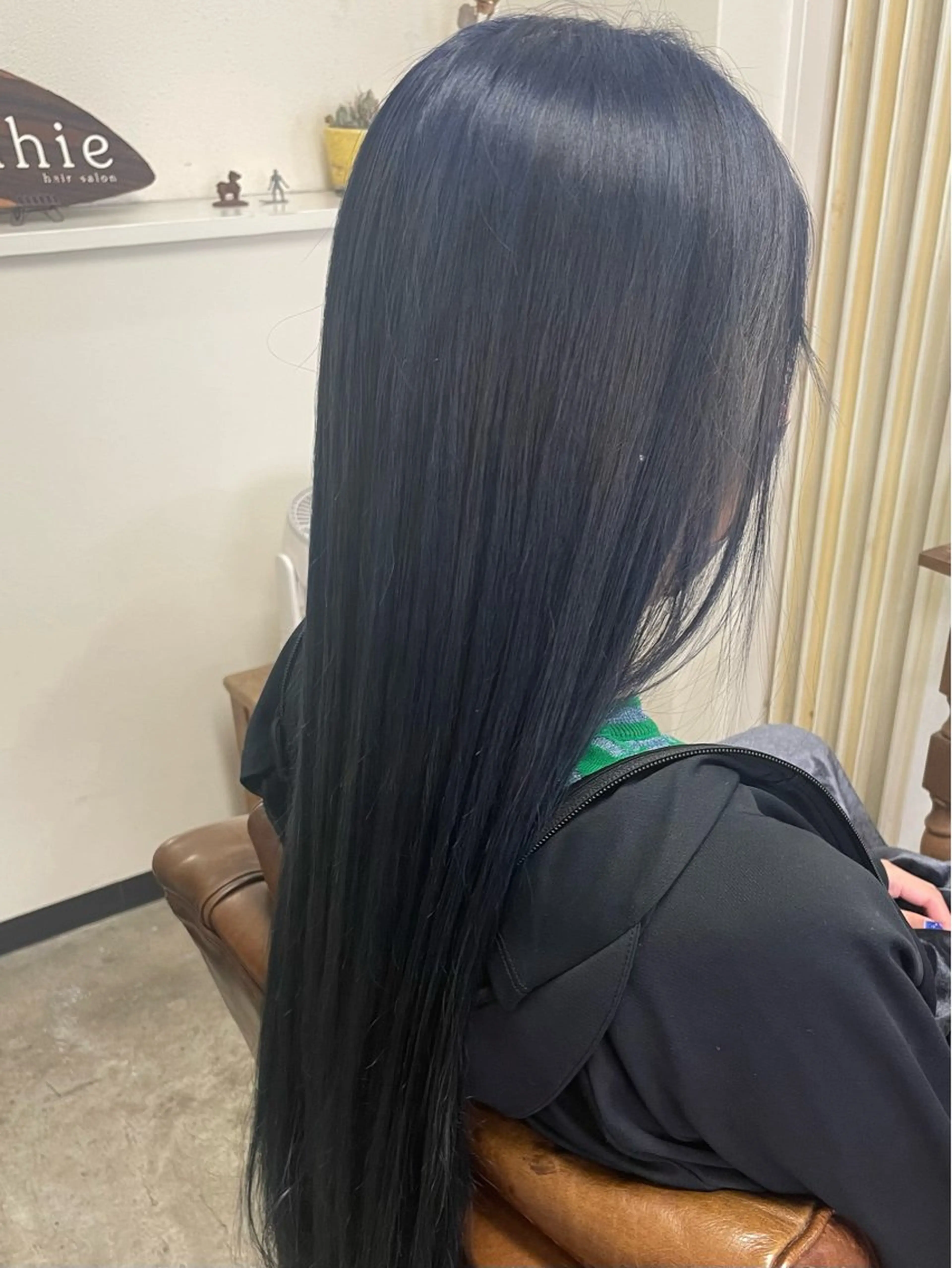 ロング カラー コヤナギ ラムのヘアスタイル