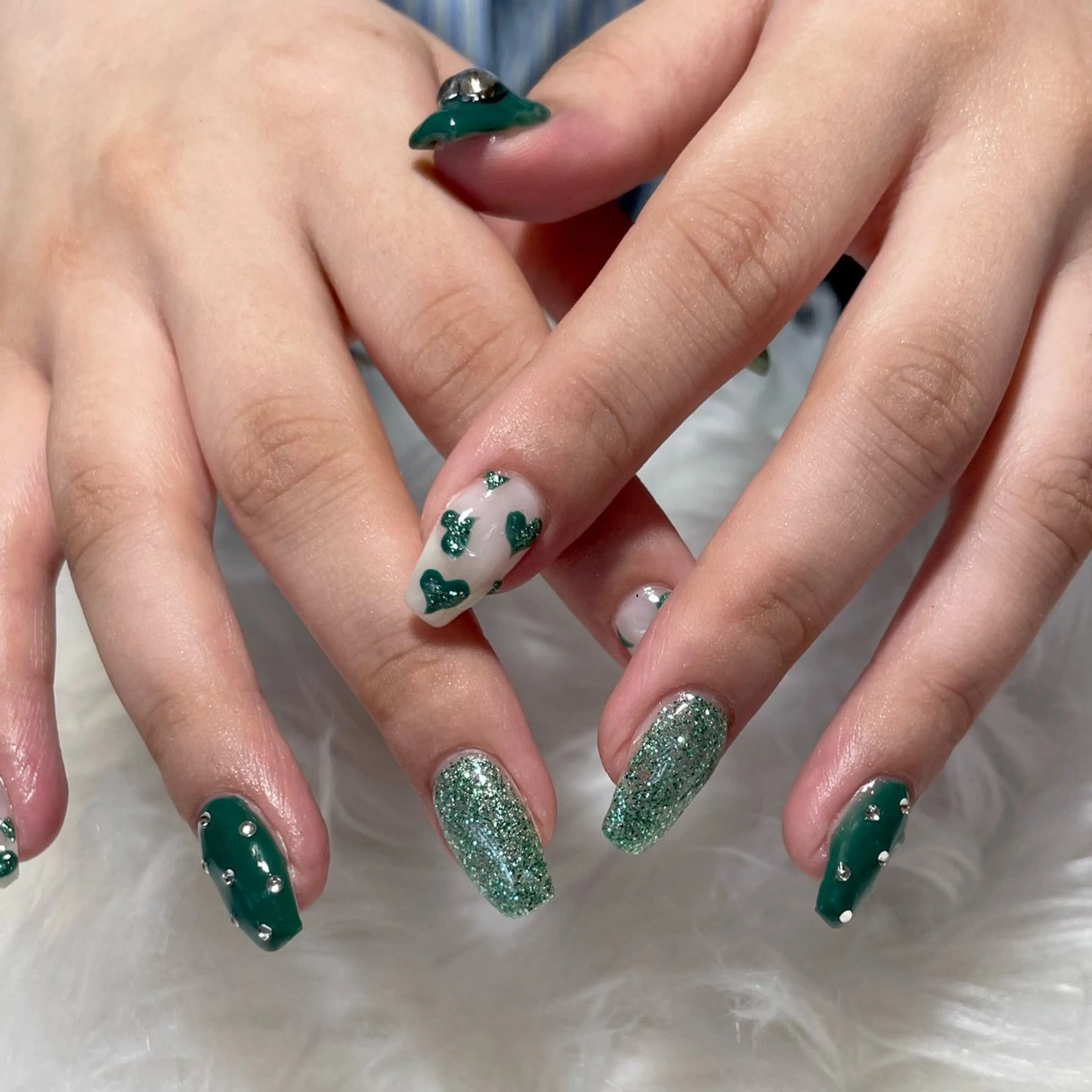 ネイル ストーンネイル neige Kouzukiのネイルデザイン