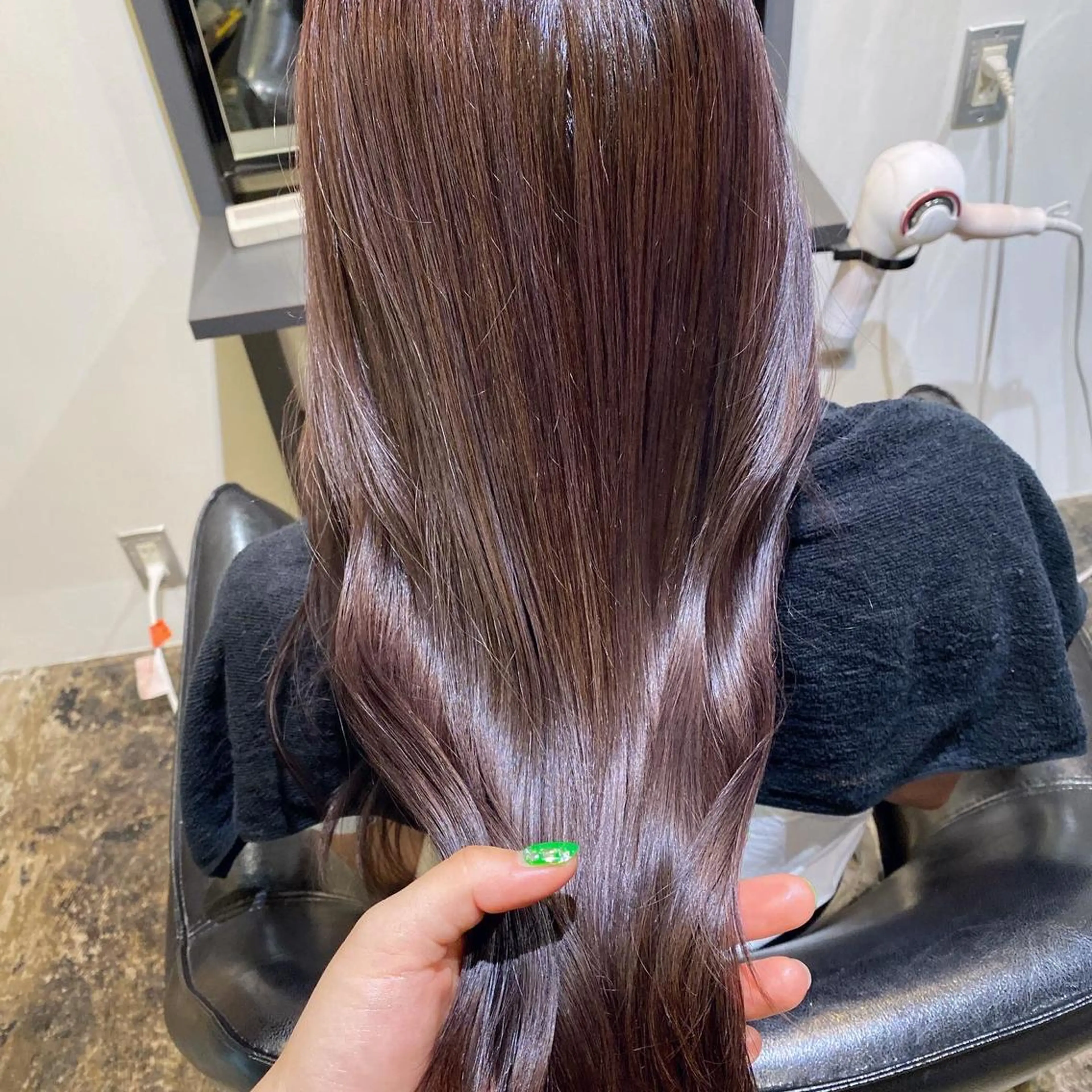 ロング カラー TRUCK トラックのヘアスタイル