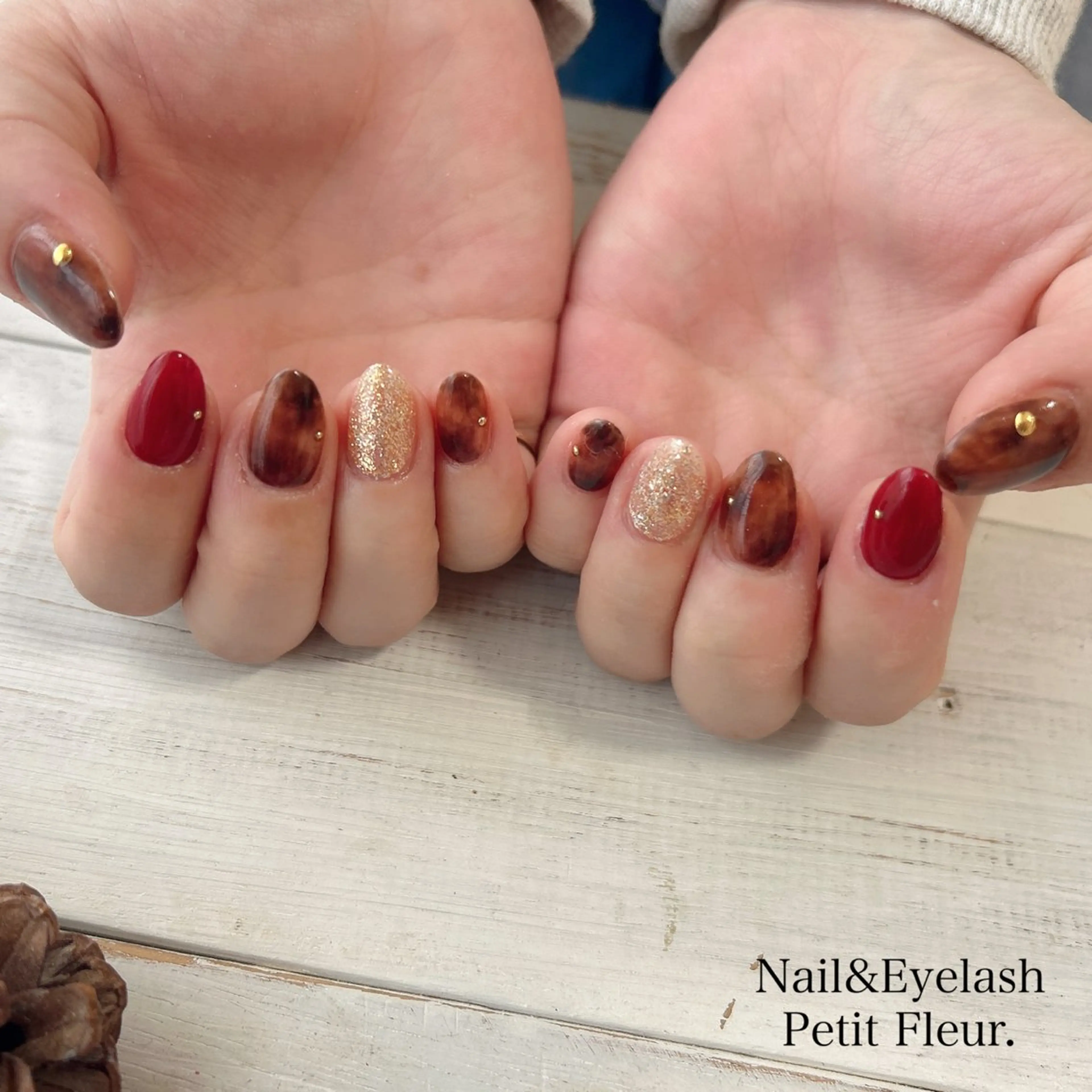 ネイル Petit Fleur所属・青柳 亜梨奈のマツエク・マツパデザイン