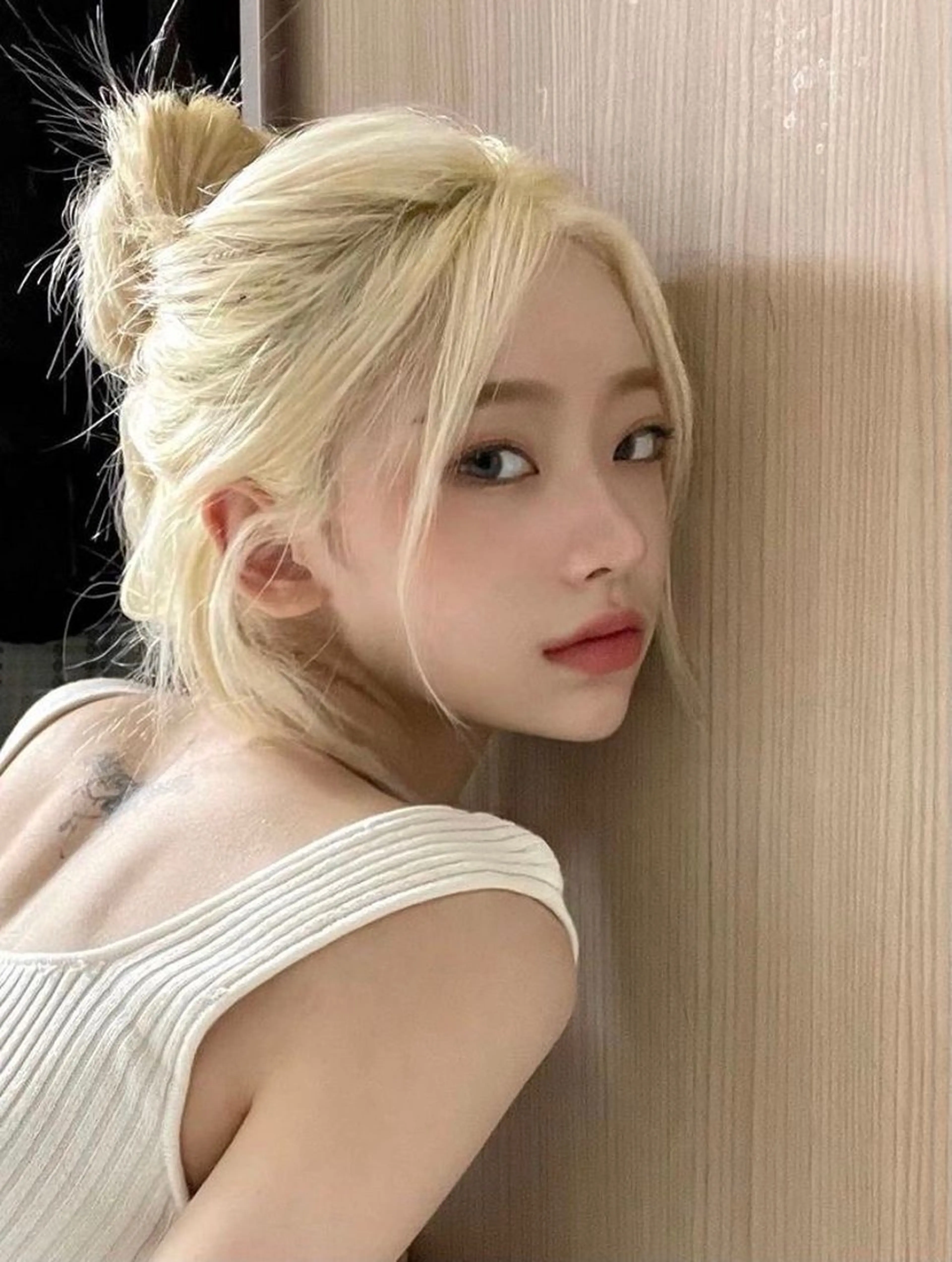 カラー ハイトーンカラー ブリーチなし/透明感 /ショート/大世のヘアスタイル