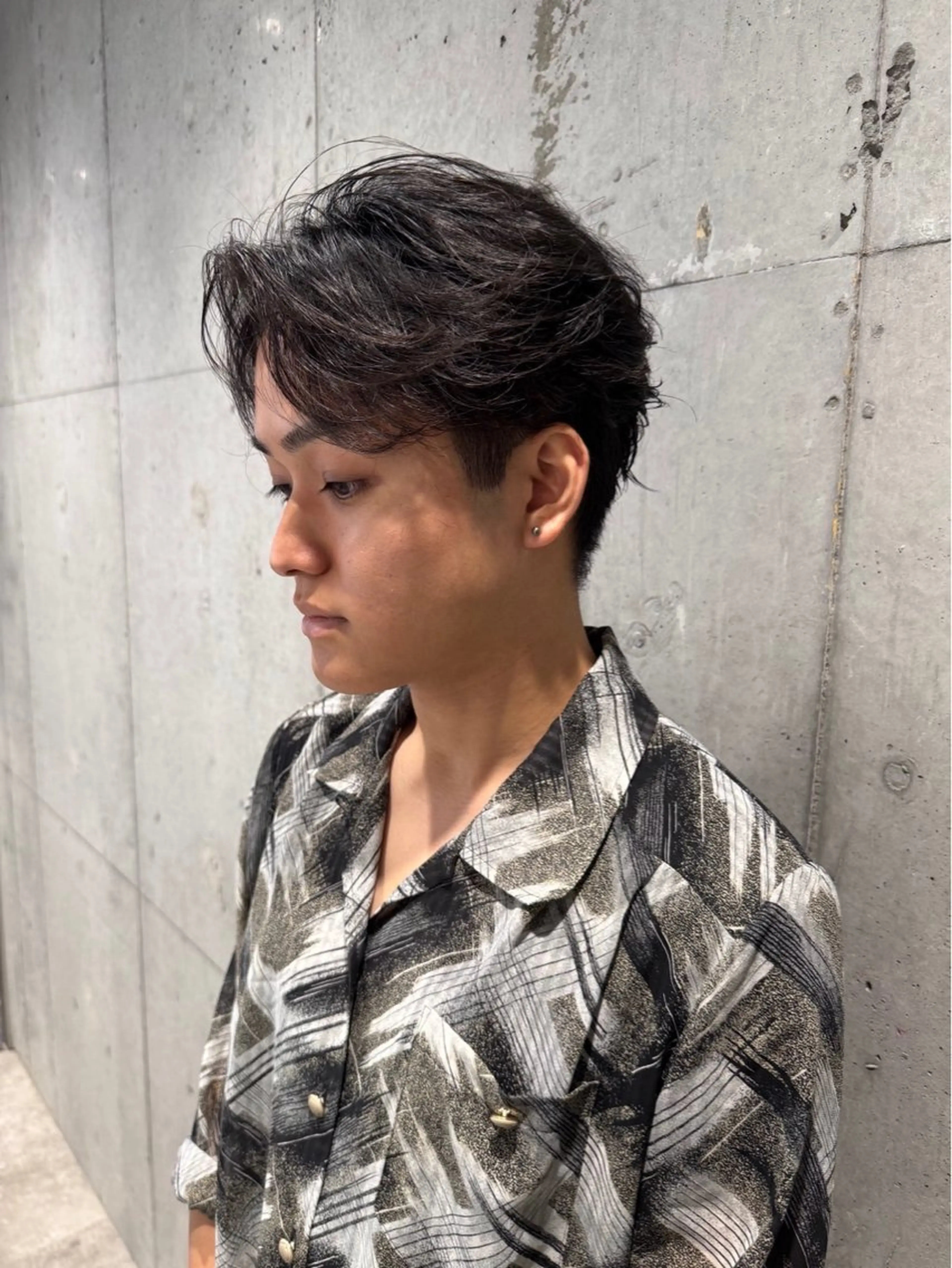 【後ろに乾かすだけで決まる】フェザーパーマの写真