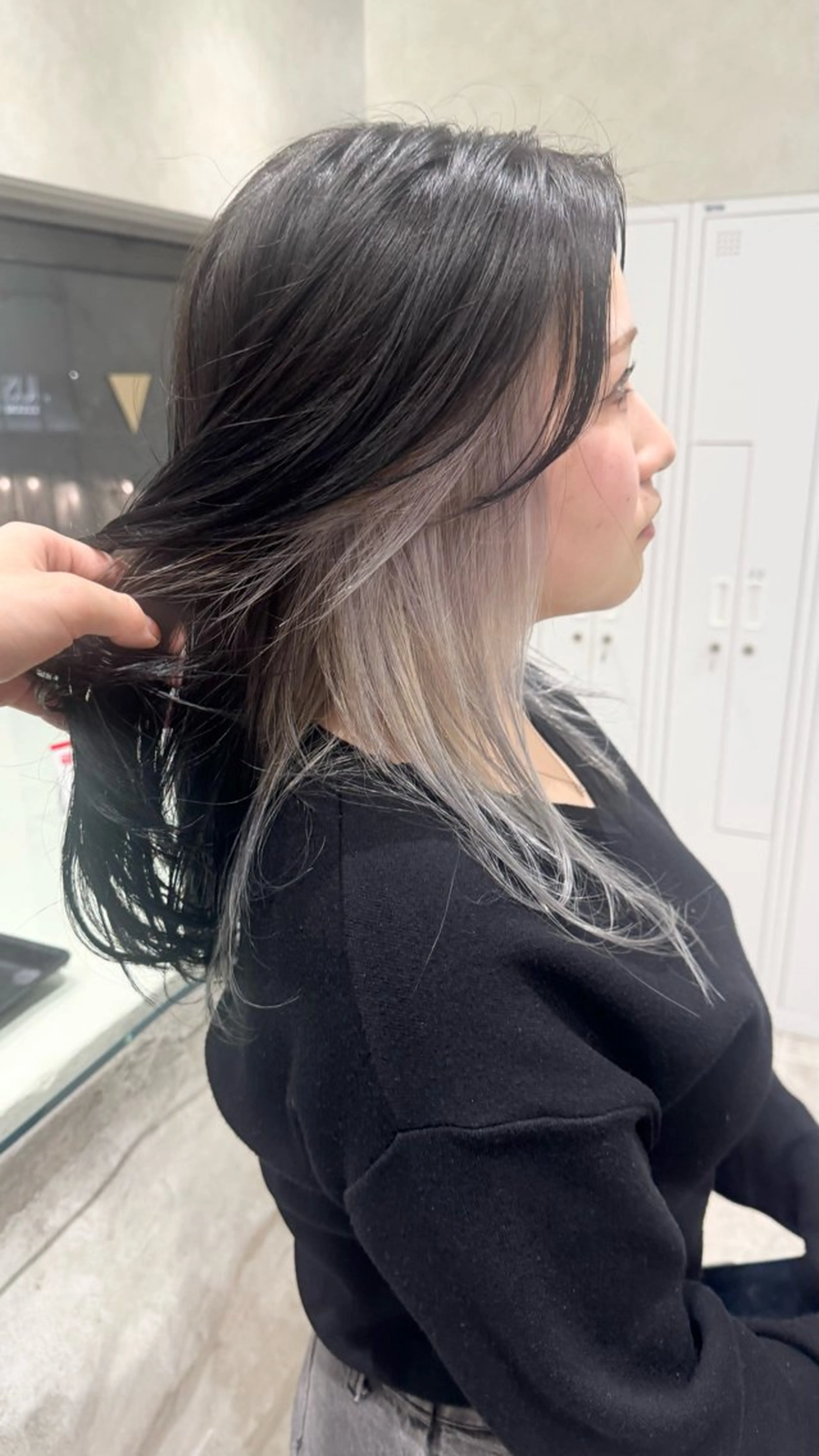 セミロング カラー SALOWIN札幌大通り所属・札幌ハイトーン/ ブリーチカラー/ドイのヘアスタイル