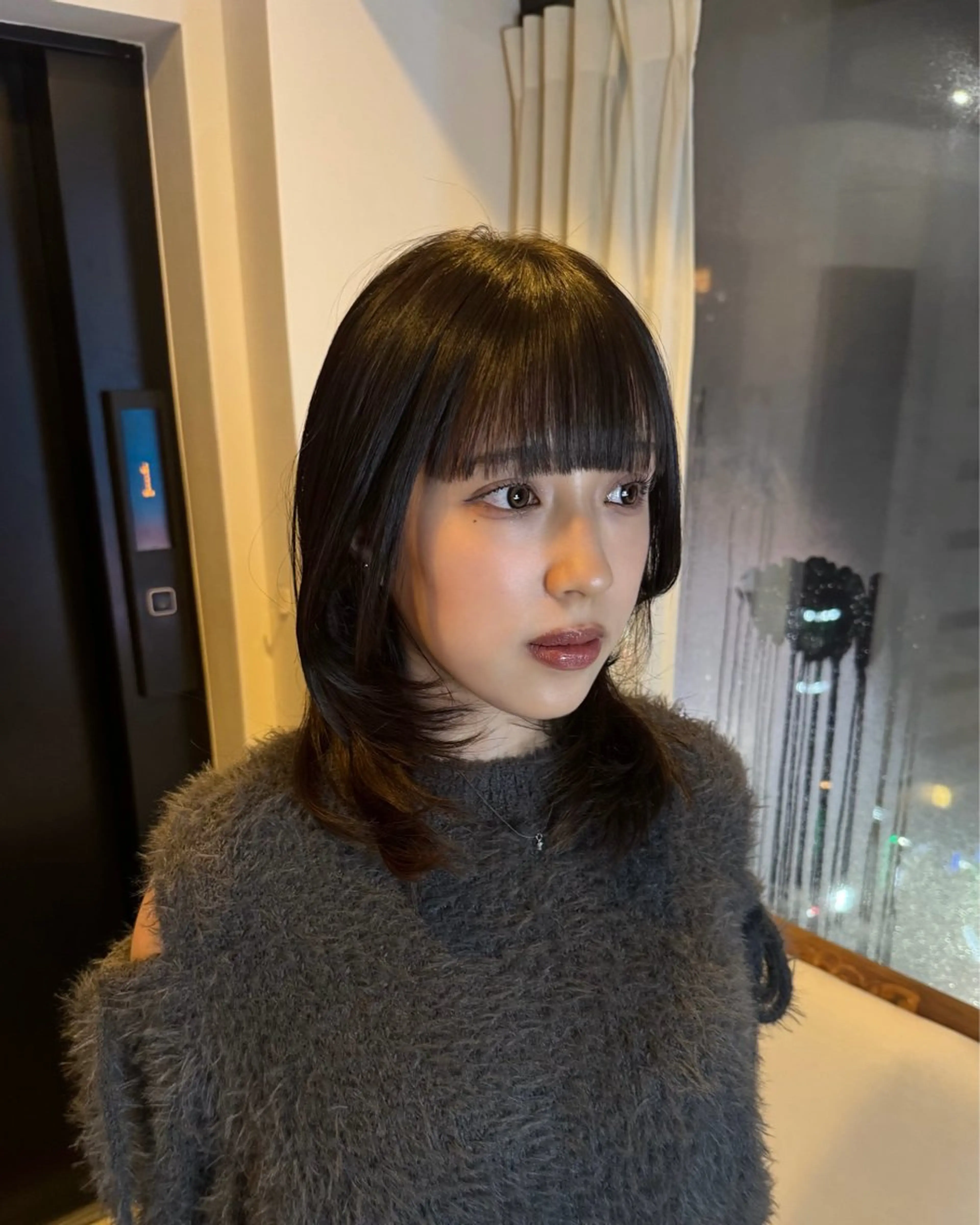 ミディアム ミディアムレイヤー 顔まわりレイヤー レイヤーカット トリートメント ワイドバング カット トリートメント Bonheur銀座 /前田 栞九郎のヘアスタイル