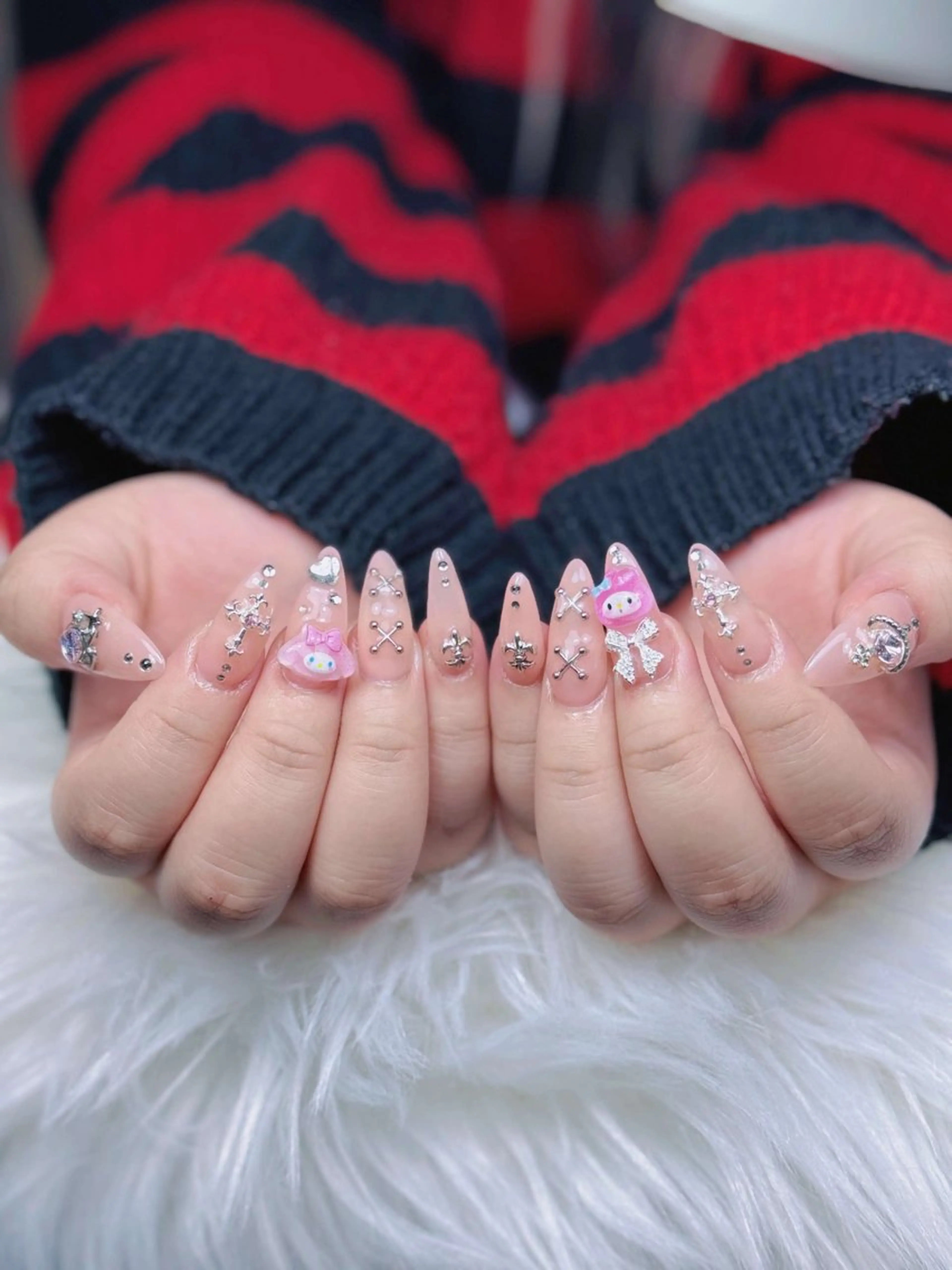 ネイル フレンチネイル ジェルネイル キラキラネイル 韓国ネイル マグネットネイル Julli nail studio所属・Julli NailStudioのネイルデザイン