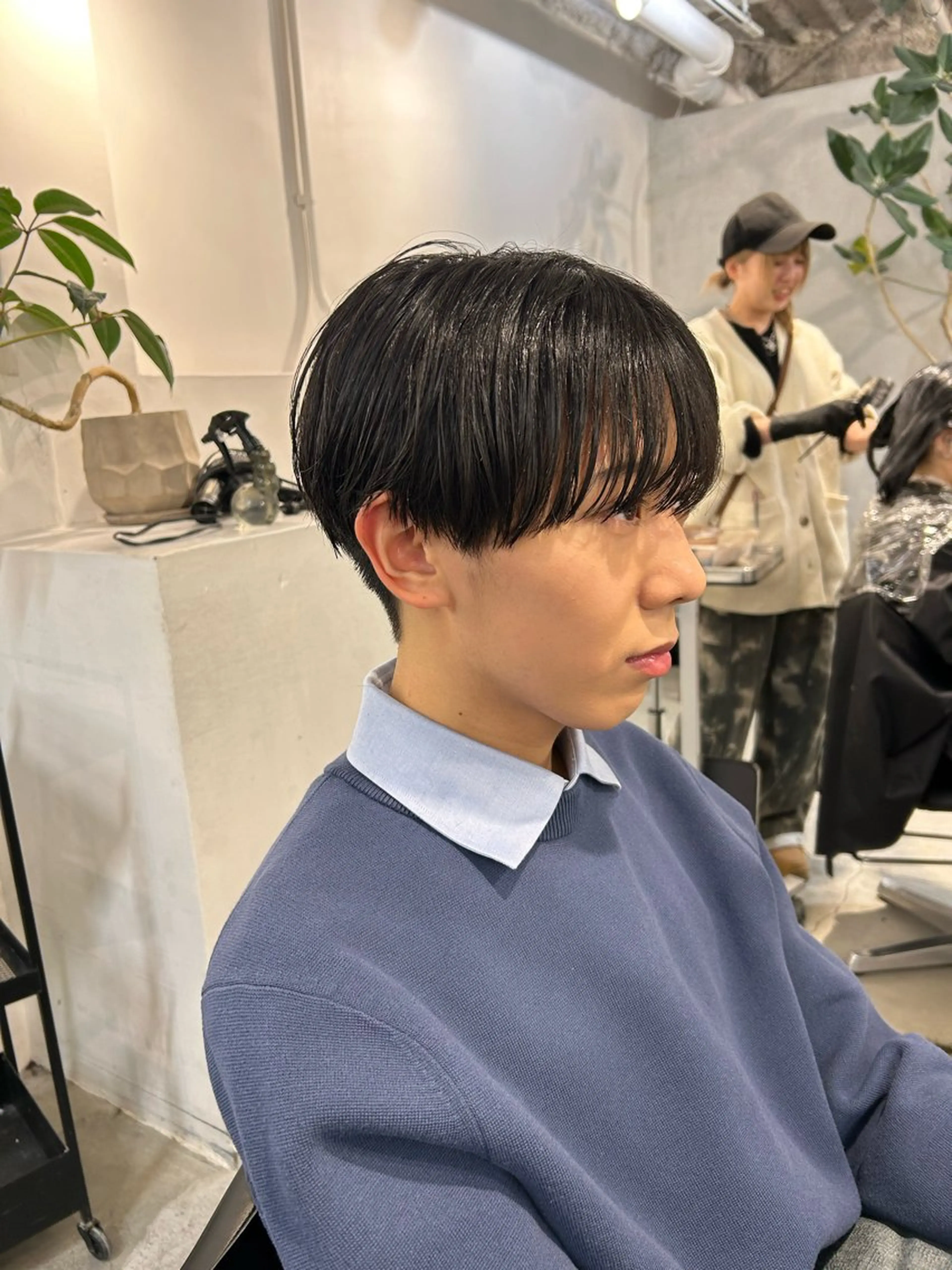 ショート パーマ メンズ ビジネス センターパート フェードカット フェザーパーマ メンズ韓国風 カット パーマ 🌀bobperm 🌀7/24🙆のヘアスタイル