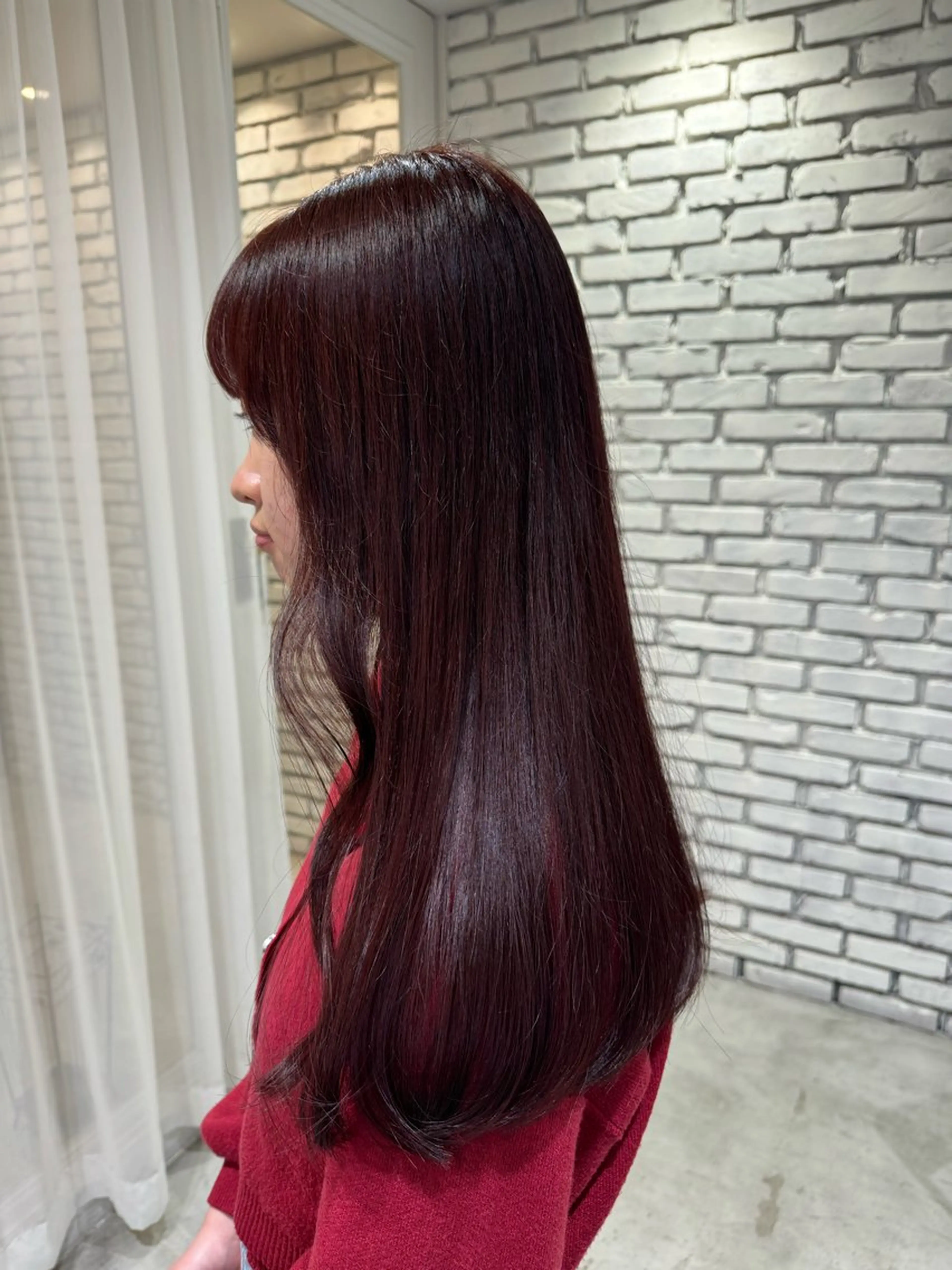 ロング カラー 遊佐 みくりのヘアスタイル