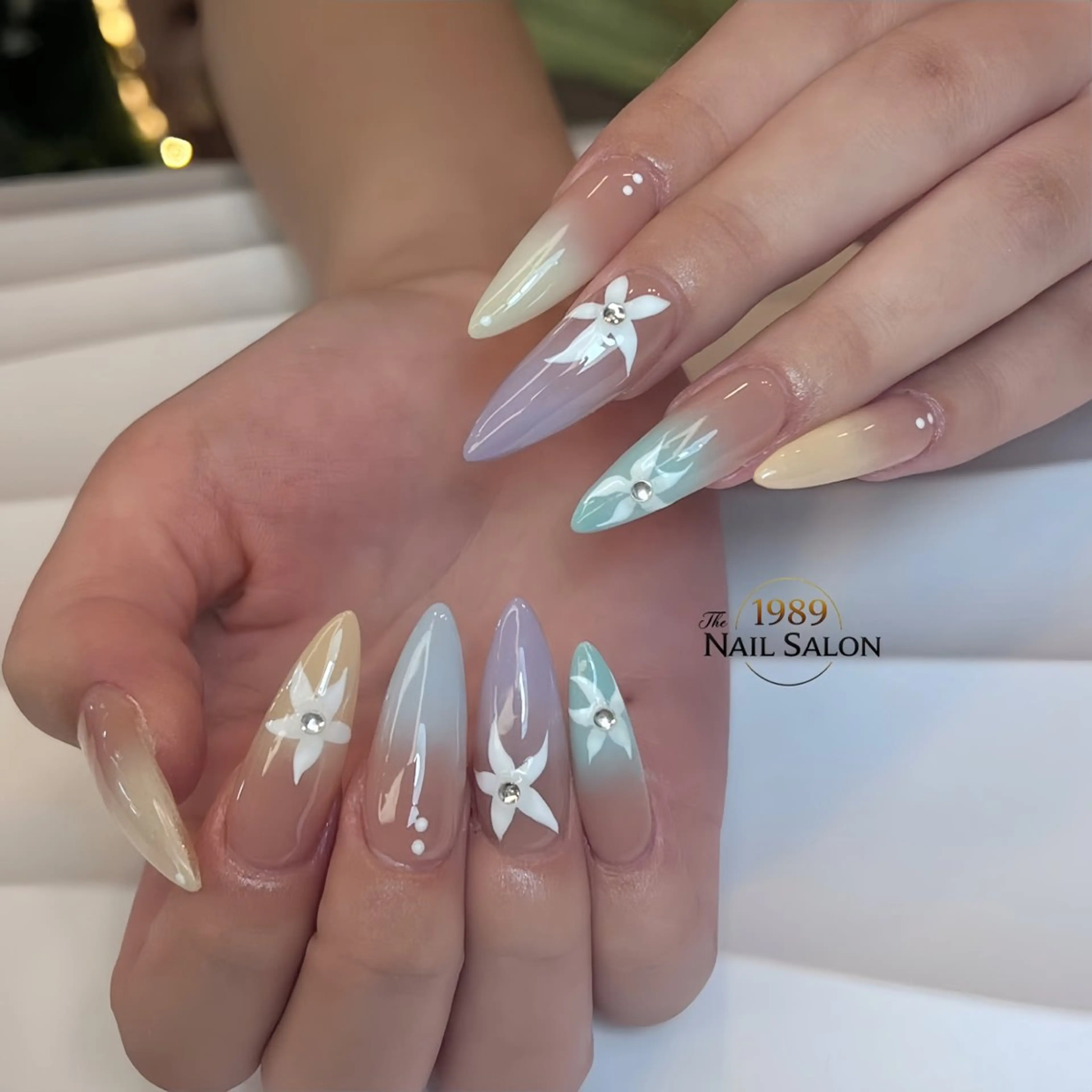 ネイル ハンドネイル The 1989 Nail Salonのネイルデザイン