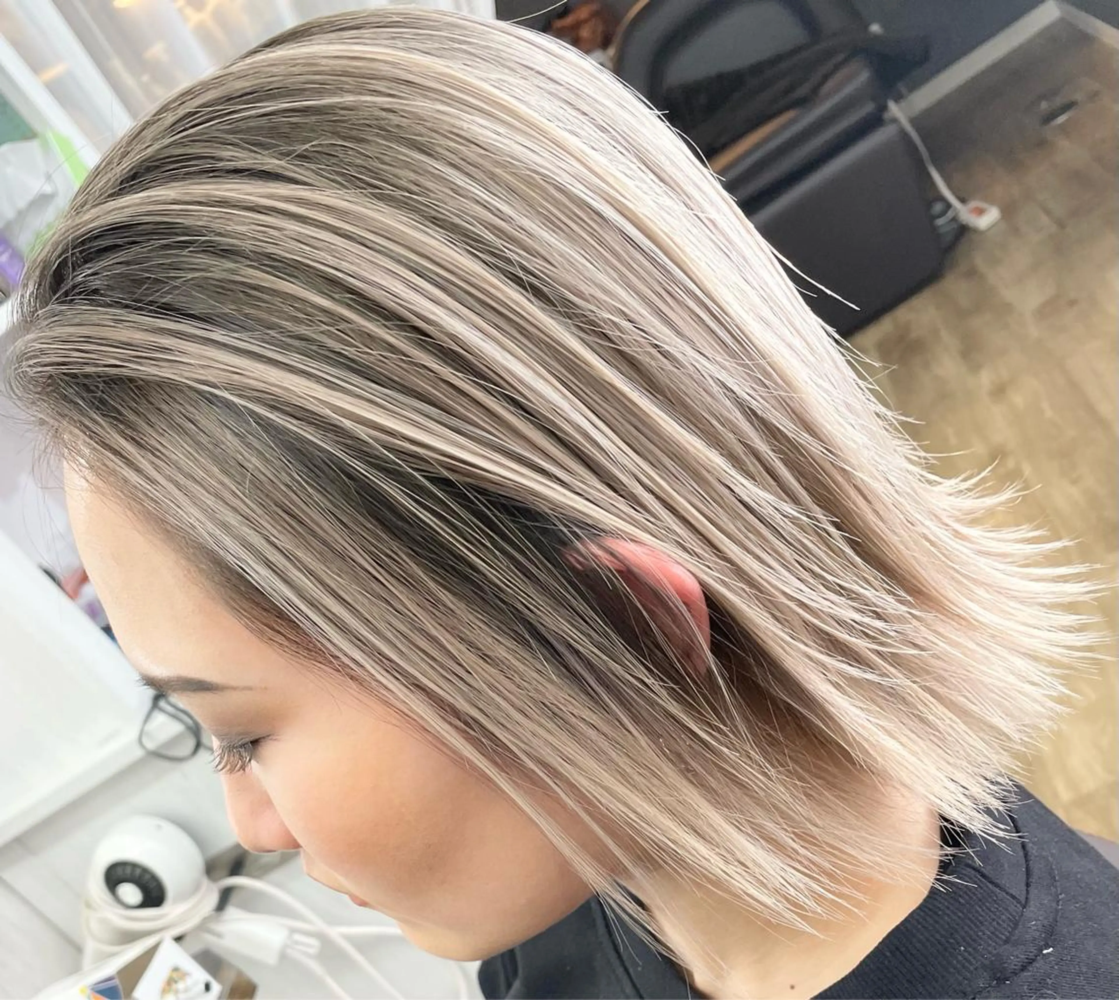 セミロング カラー バレイヤージュ レイヤーカット ヘアカラー トリートメント エクステ プライベートサロン LyoN/RYOTAのヘアスタイル