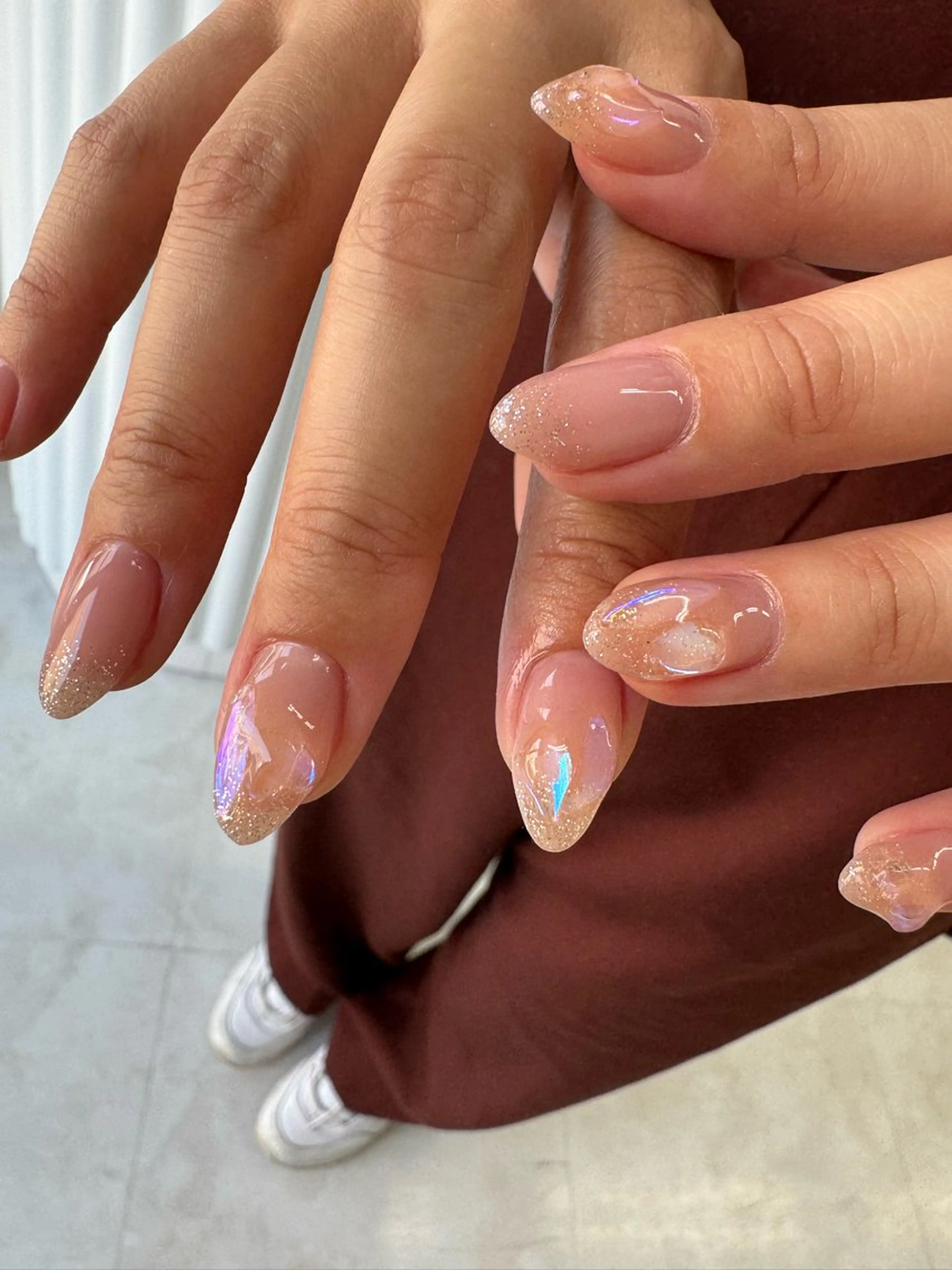 ネイル 氷ネイル・うるうるネイル ニュアンスネイル ハンドネイル Nail salon Genie所属・Nail salon Genieのネイルデザイン