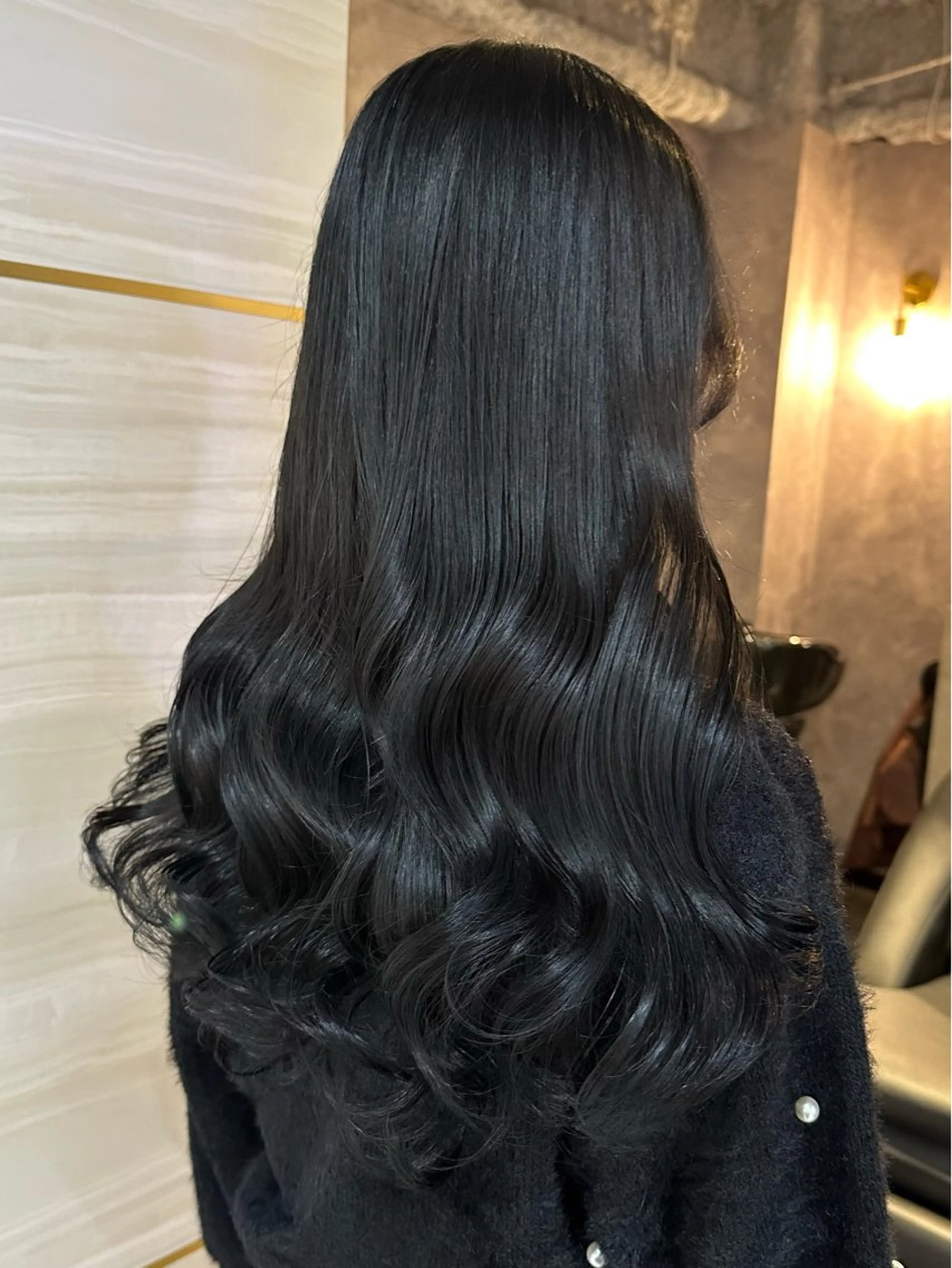 ロング カラー 黒髪 ブルーカラー ブルーブラック ヘアカラー elubylovis mana💜のヘアスタイル