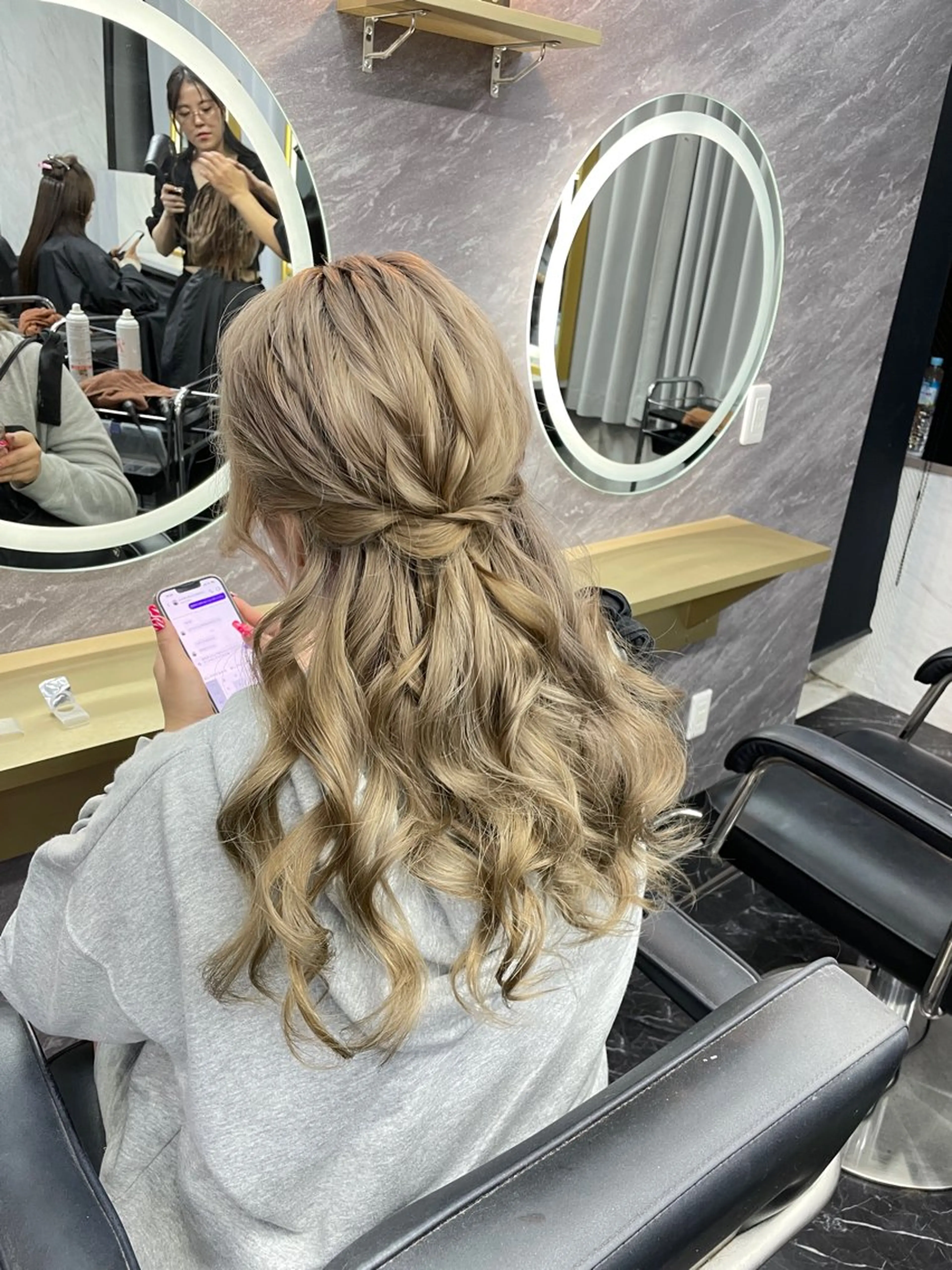 セミロング ヘアアレンジ ヘアセット エクステ🩵ブリーチ 韓国ヘア🩵KAEのヘアスタイル