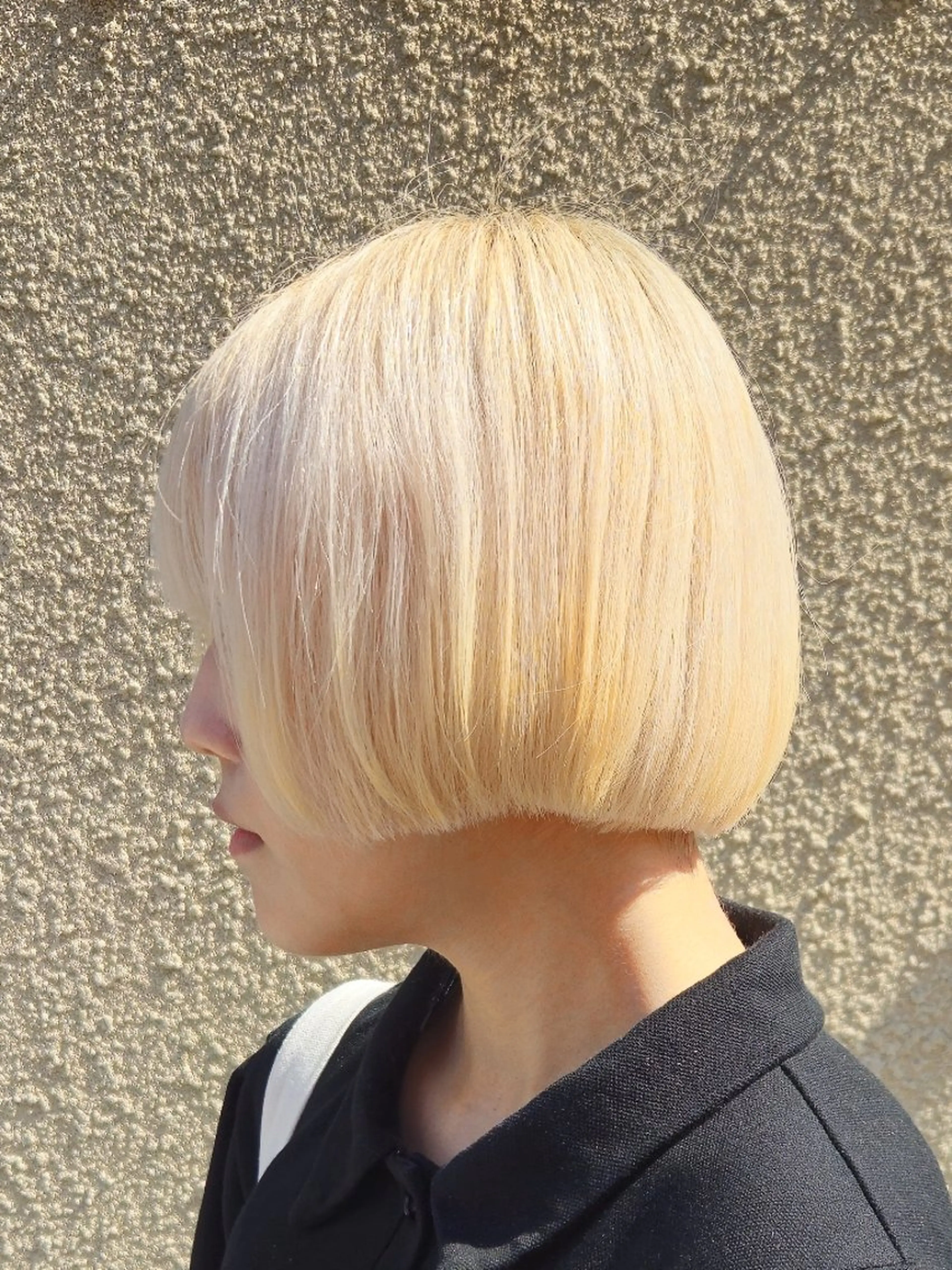 ショート カラー 抜きっぱなしブロンド ブロンド ボブ カット ヘアカラー トリートメント ill 天神大名所属・YOKUTO 透明感カラー/ボブのヘアスタイル