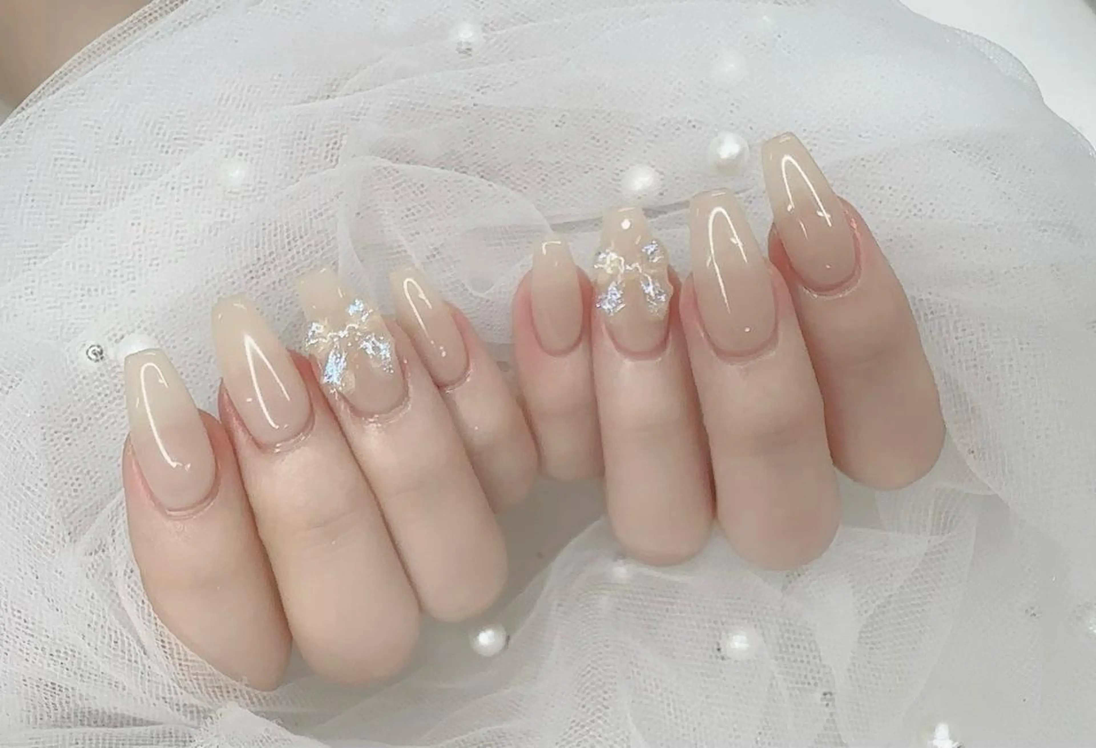 ネイル リボン R nailsalon所属・R salonのネイルデザイン