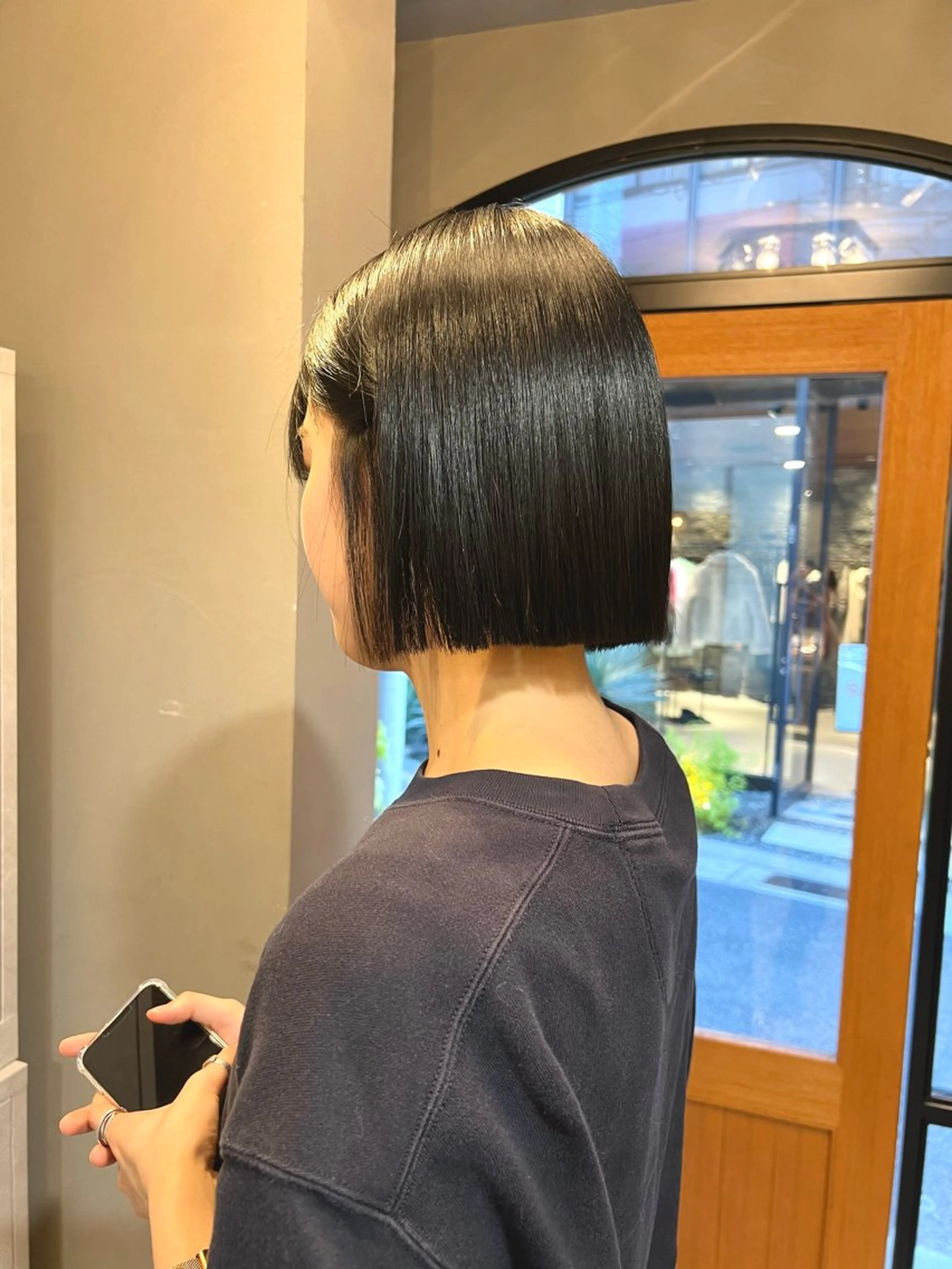 ショート カラー 切りっぱなしボブ ボブ 神戸ボブ✂️ ioe三宮/田 伸佳のヘアスタイル