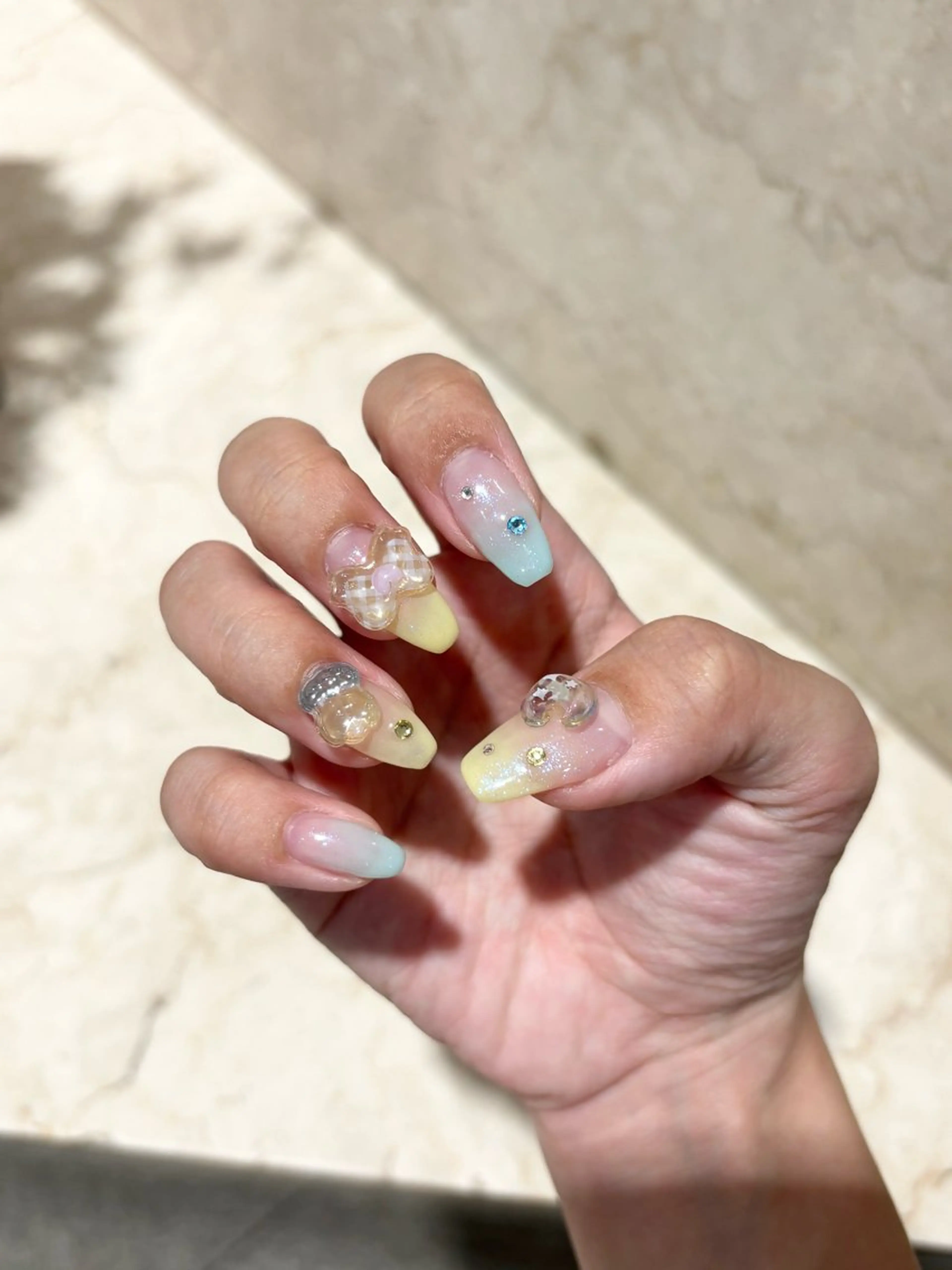 ネイル 亀山 ゆらのネイルデザイン