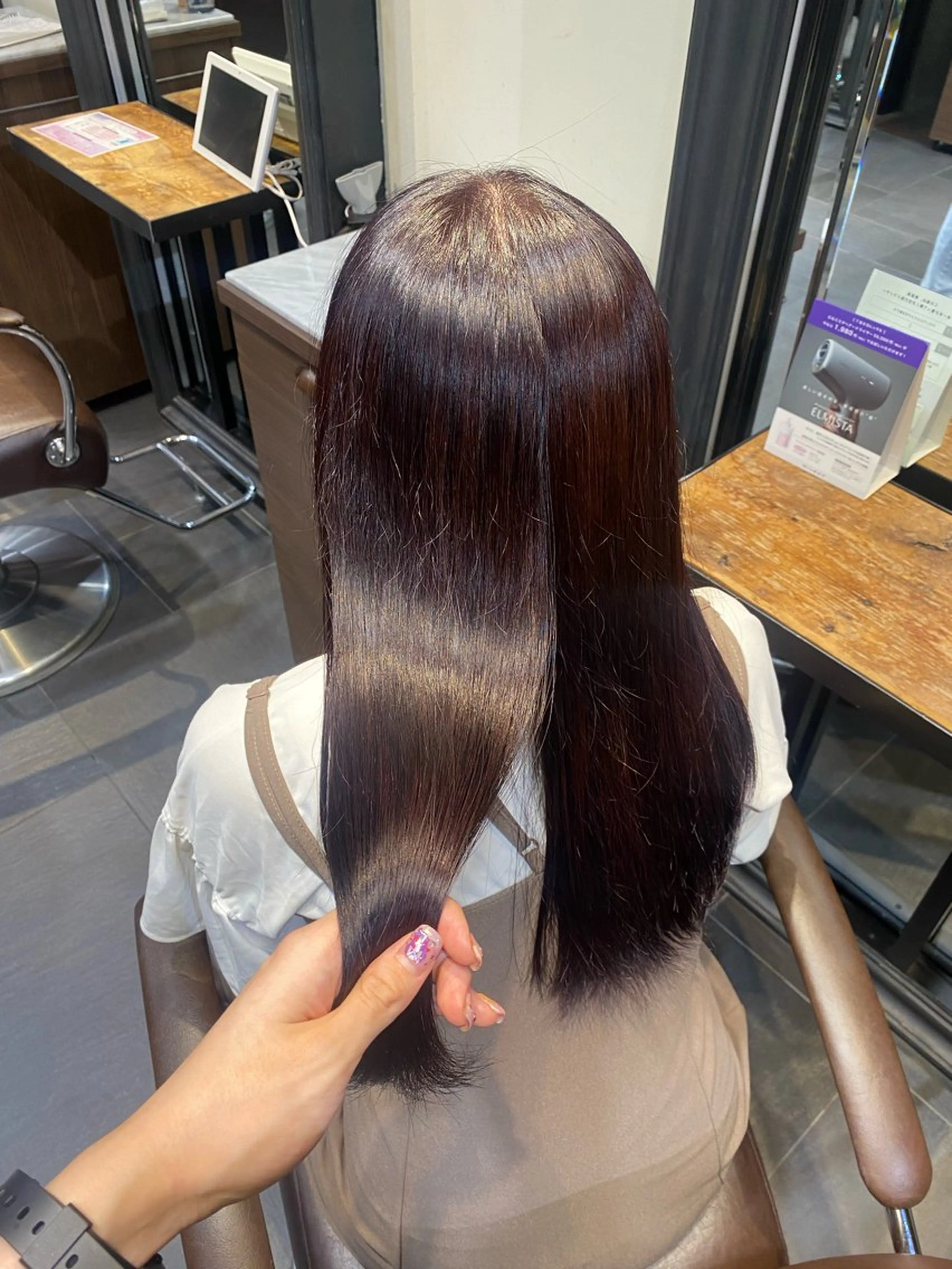 セミロング MINX 銀座店所属・MINXginza タイラミユネのヘアスタイル