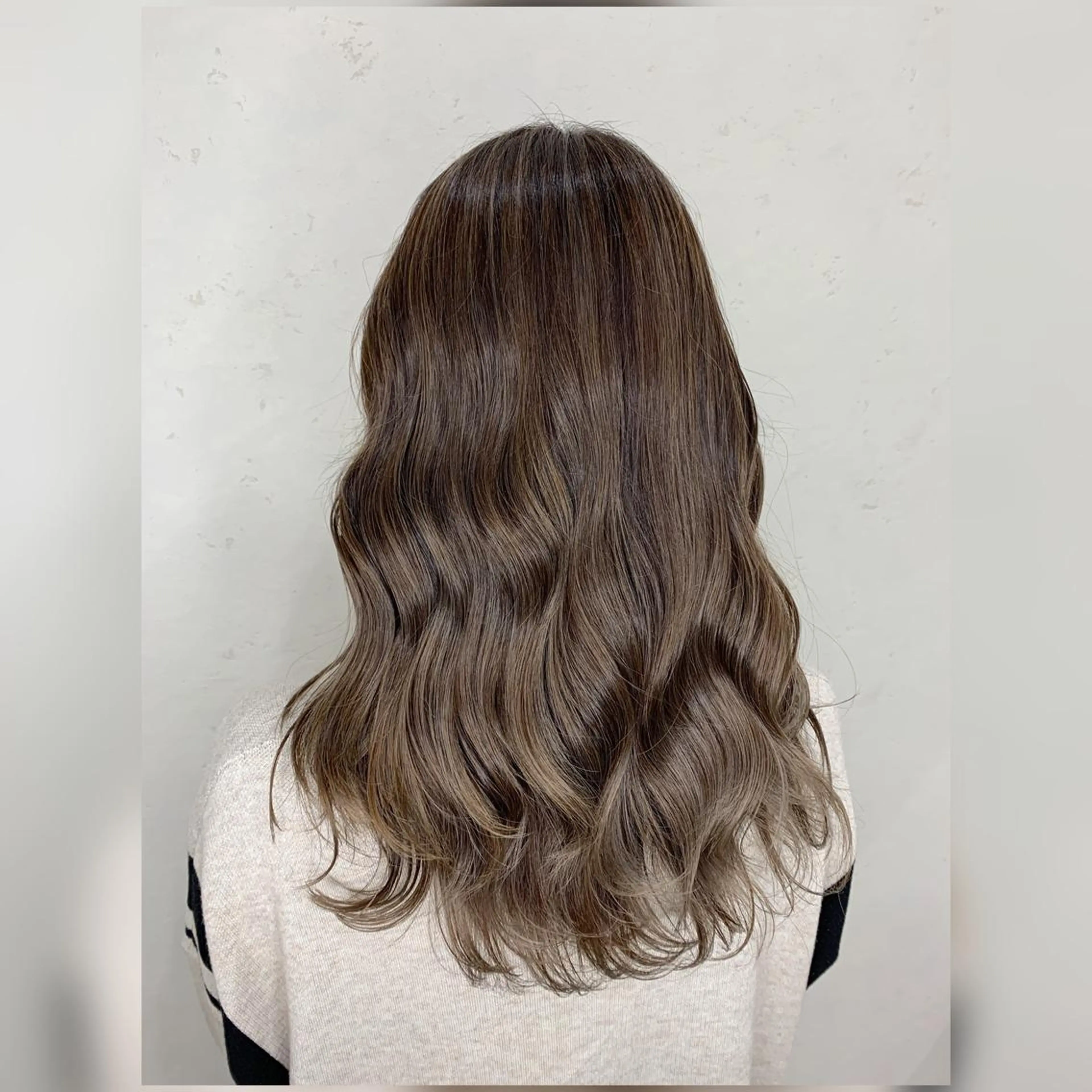 セミロング カラー ブリーチ デザインカラー ヘアカラー オーガニック/白髪 ぼかし/斎藤相慶のヘアスタイル