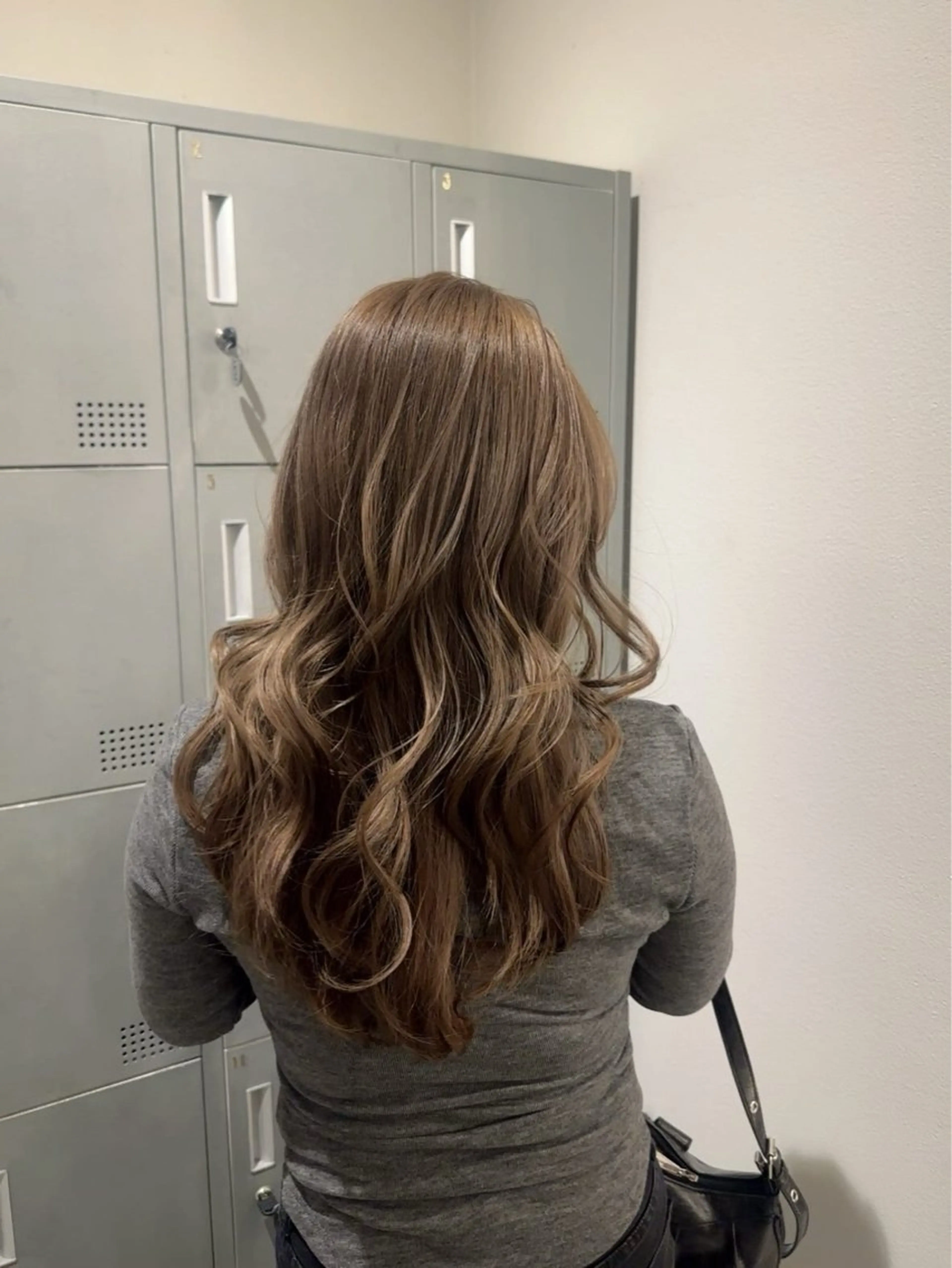 ロング 透明感カラー/レイ ヤーカット/KaHoのヘアスタイル