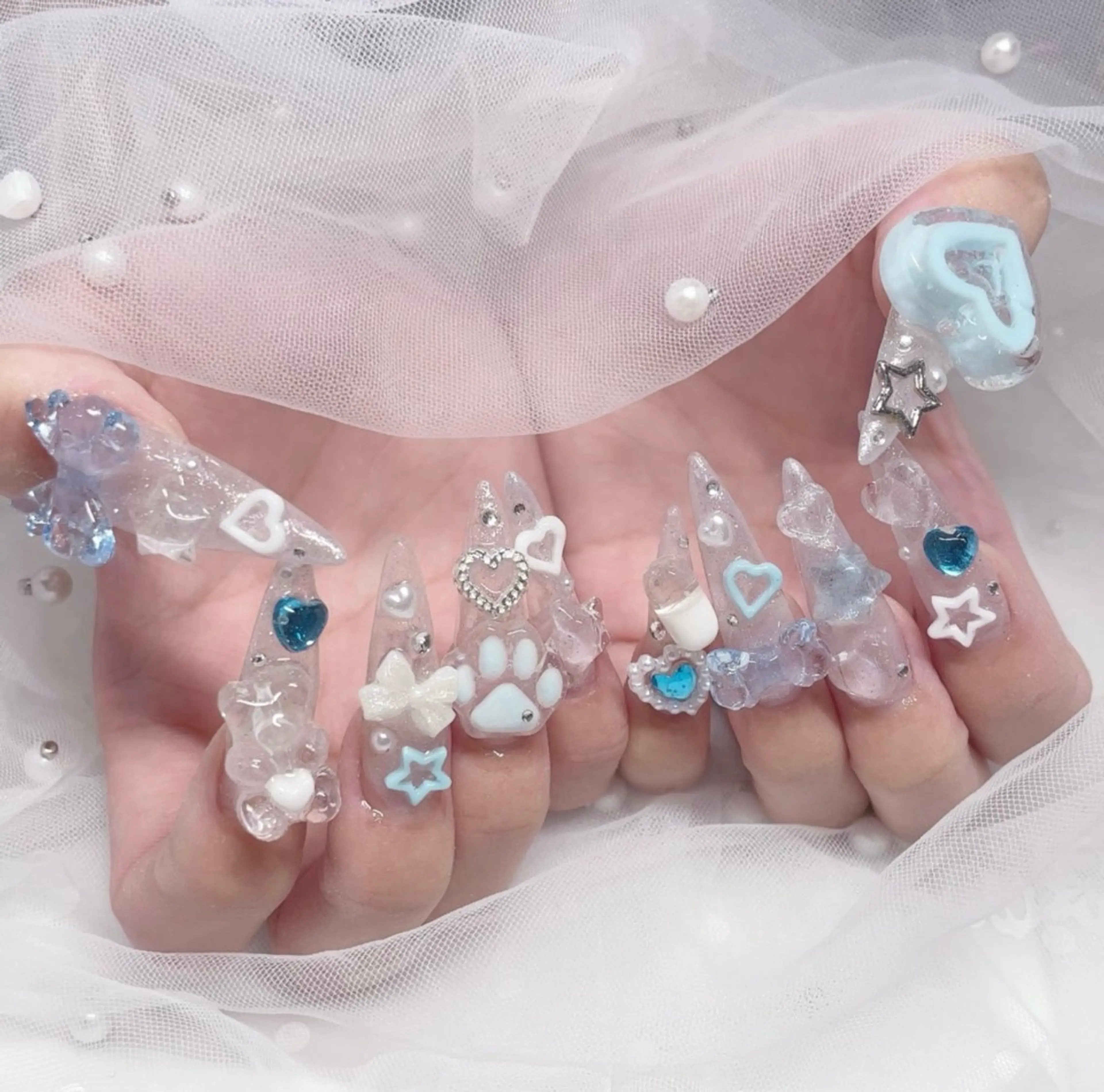 セミロング ハンドネイル Pio Mielのネイルデザイン