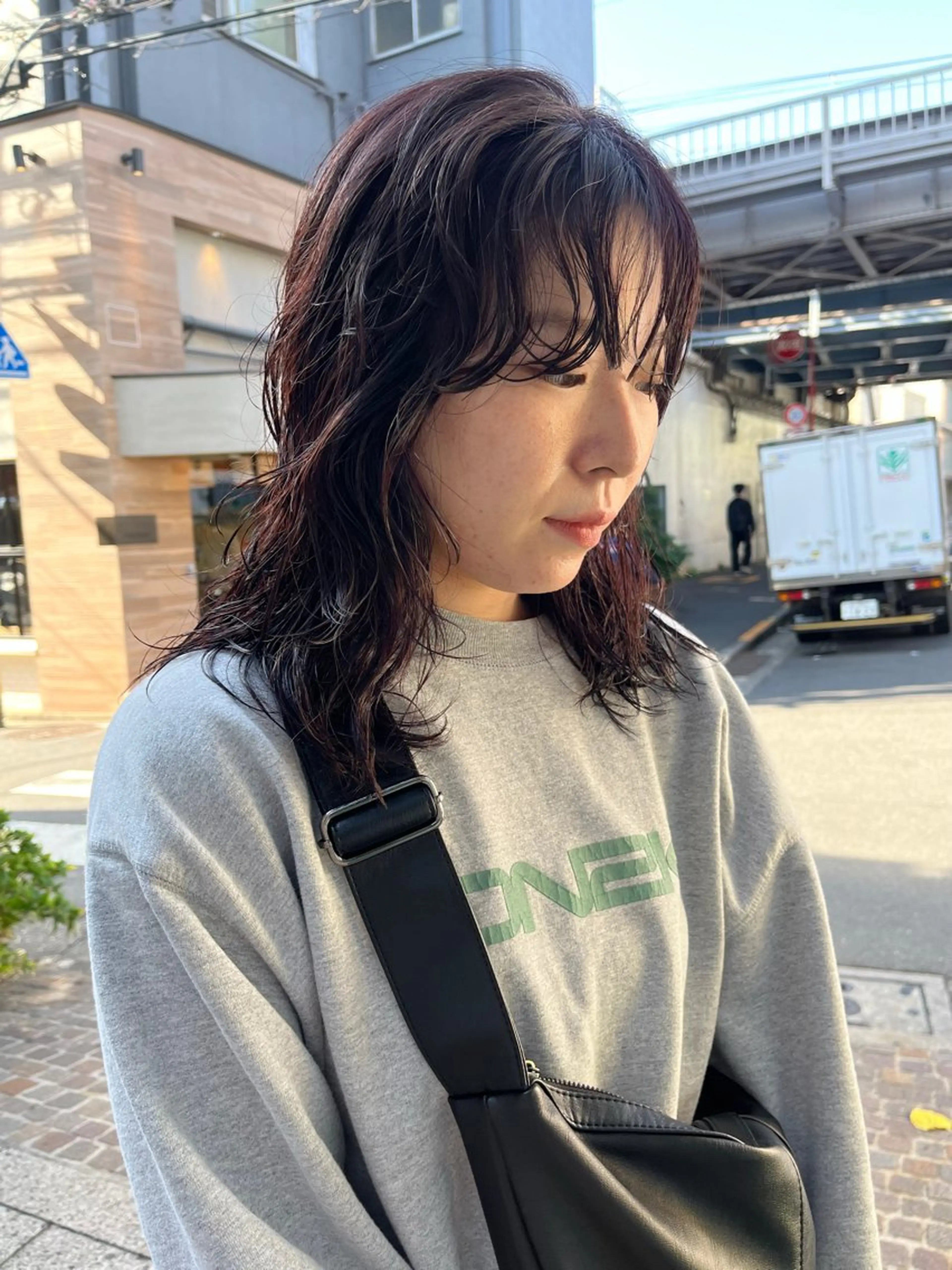 ミディアム パーマ 竹内 菜々子のヘアスタイル