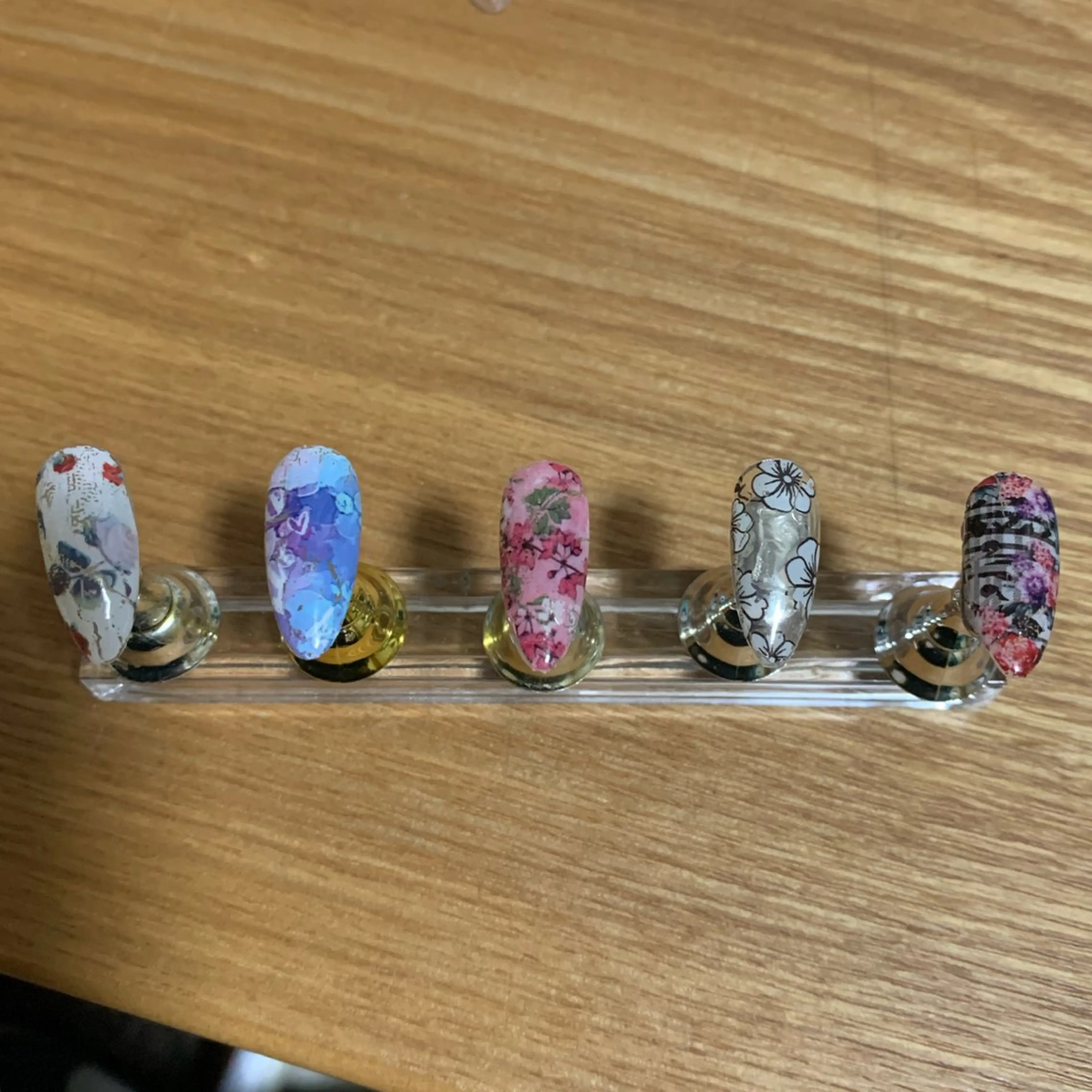 ネイル MHR nailのネイルデザイン