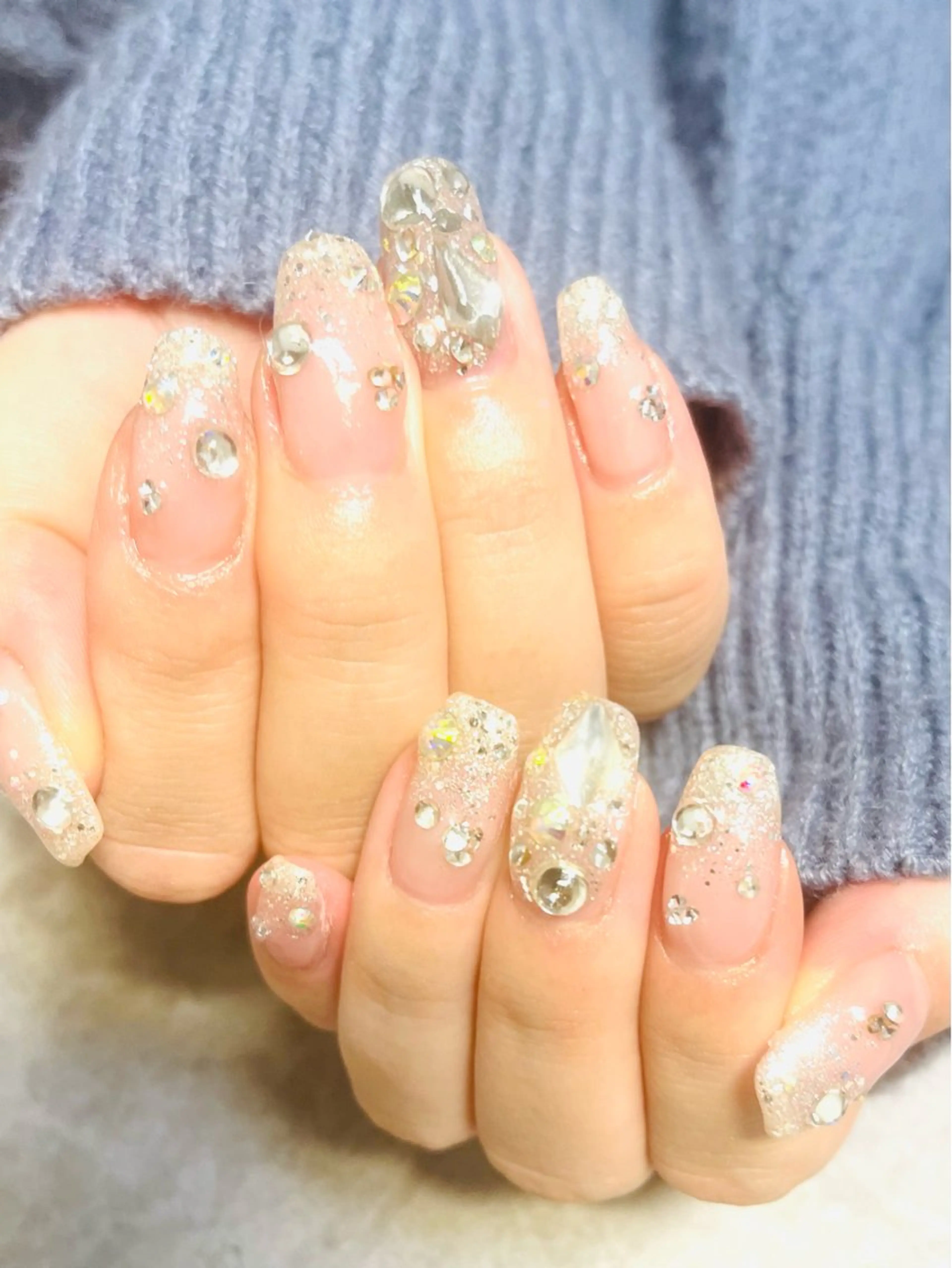 ネイル キラキラネイル ラメ(グリッター) オフィスネイル ワンホンネイル ハンドネイル ハンドケア Felice所属・ベテランネイル cnc  nailのネイルデザイン