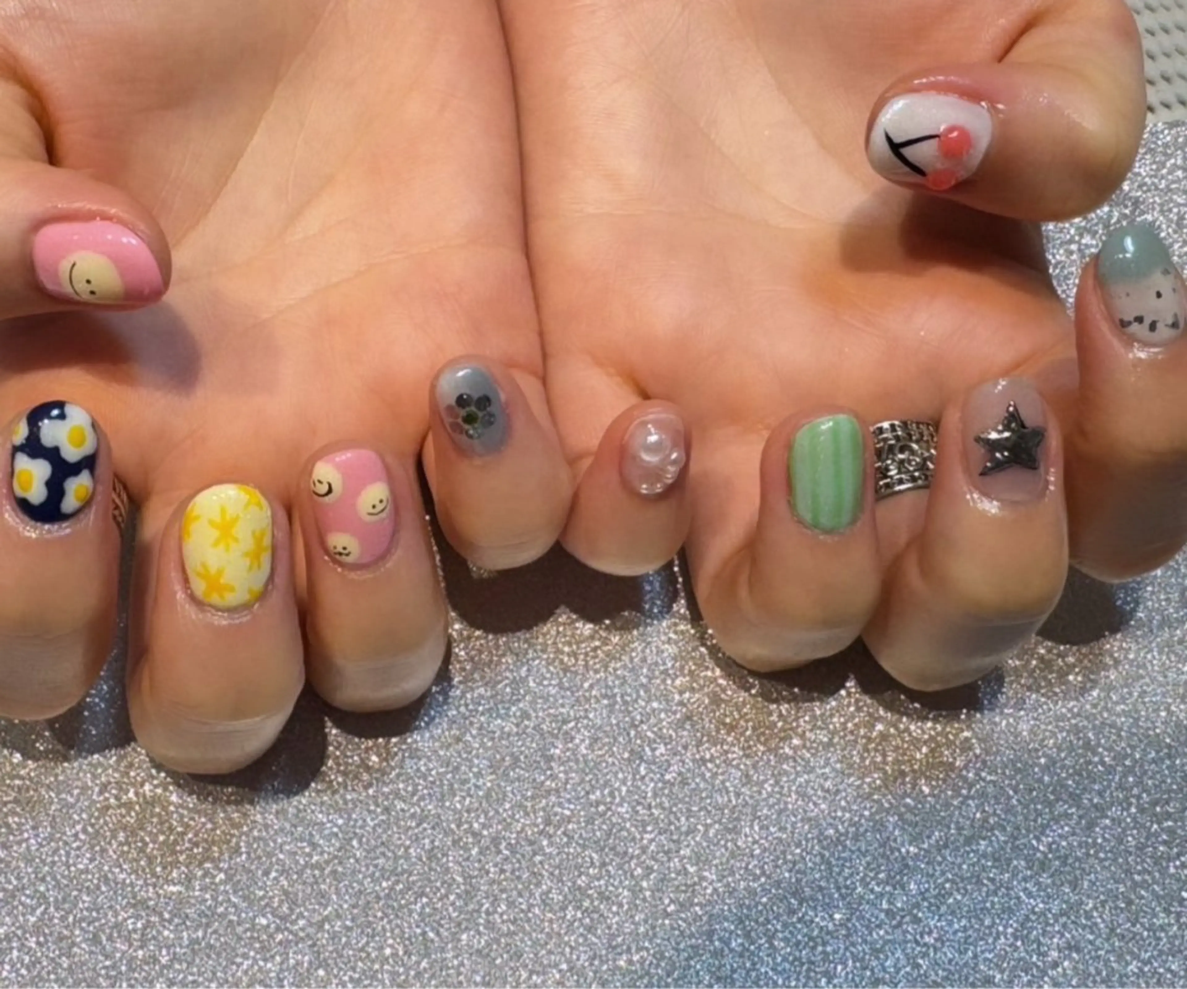 ネイル brodia nails m_riのネイルデザイン