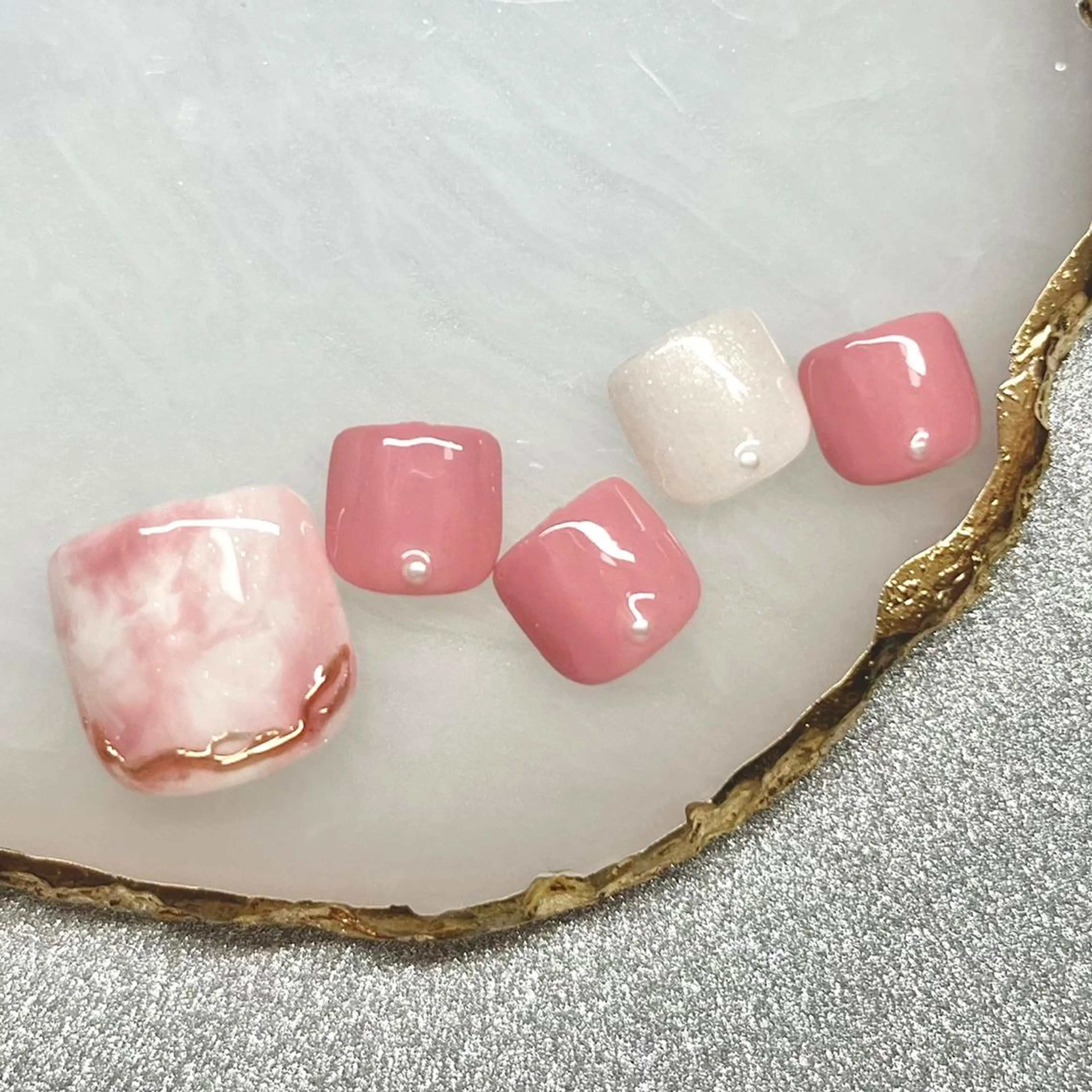 ネイル フットネイル Alohi nail salonのネイルデザイン