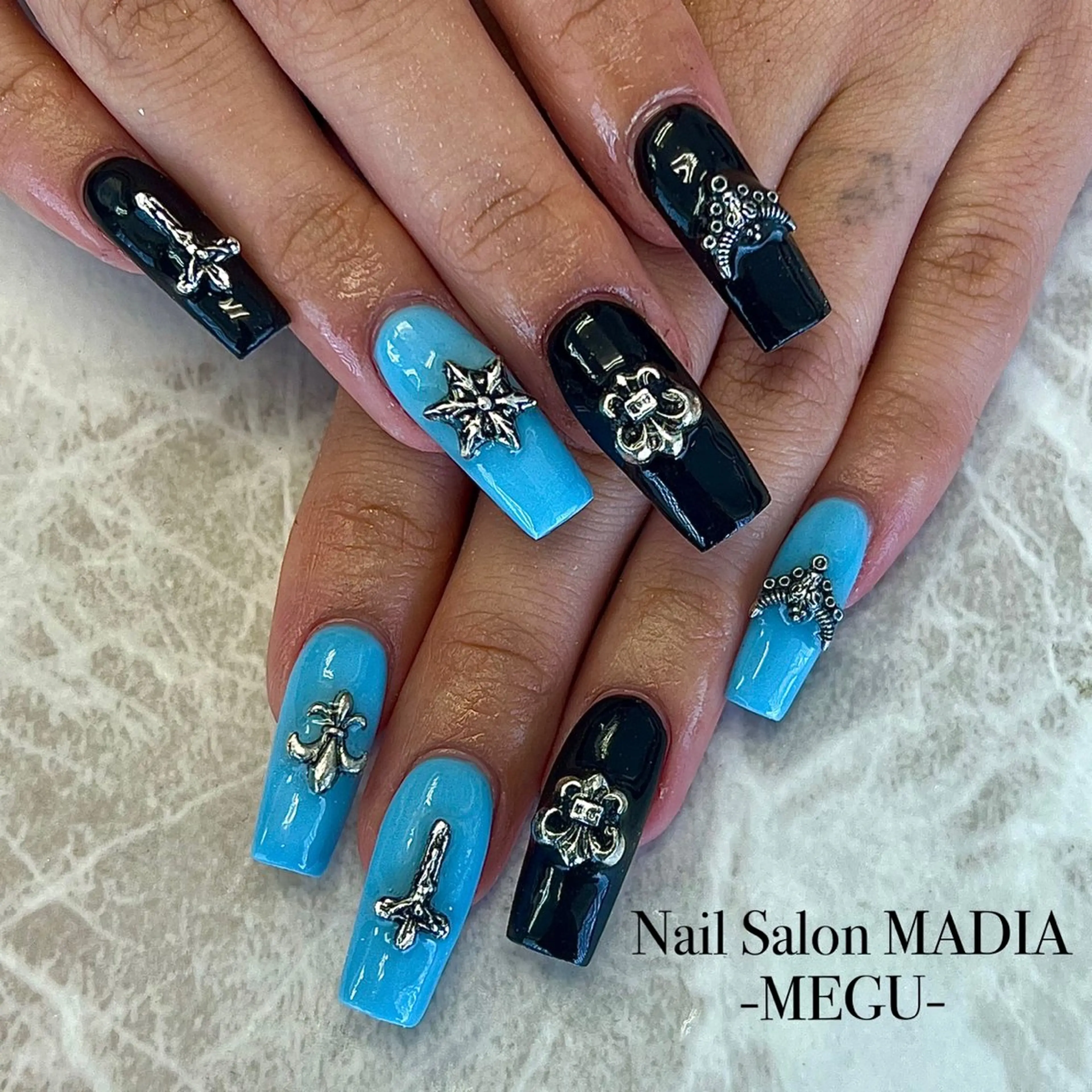 ネイル MADIA藤沢所属・MADIA MEGUのネイルデザイン