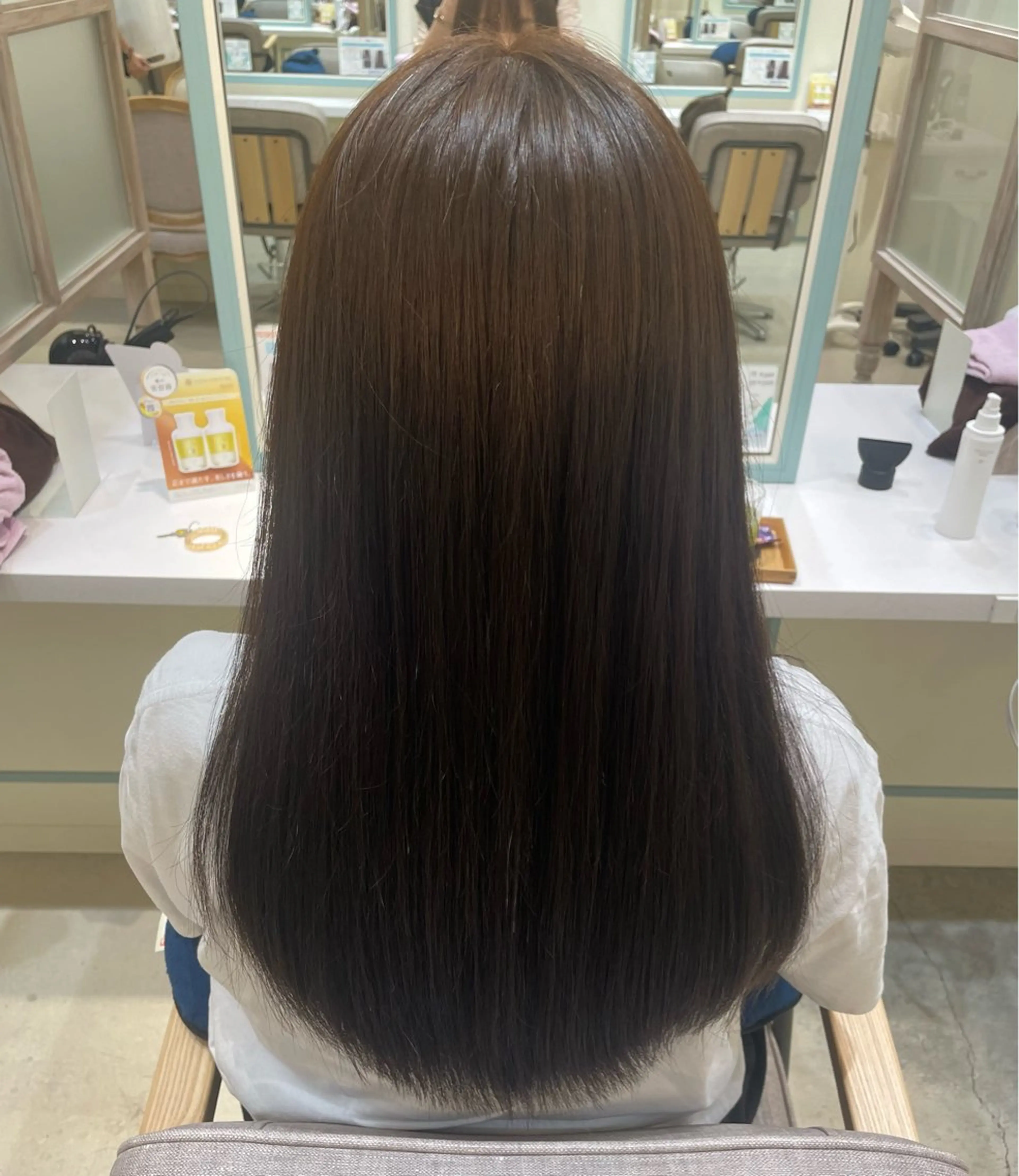 ロング つちだ ゆうひ / 暗髪カラー⟡.·のヘアスタイル