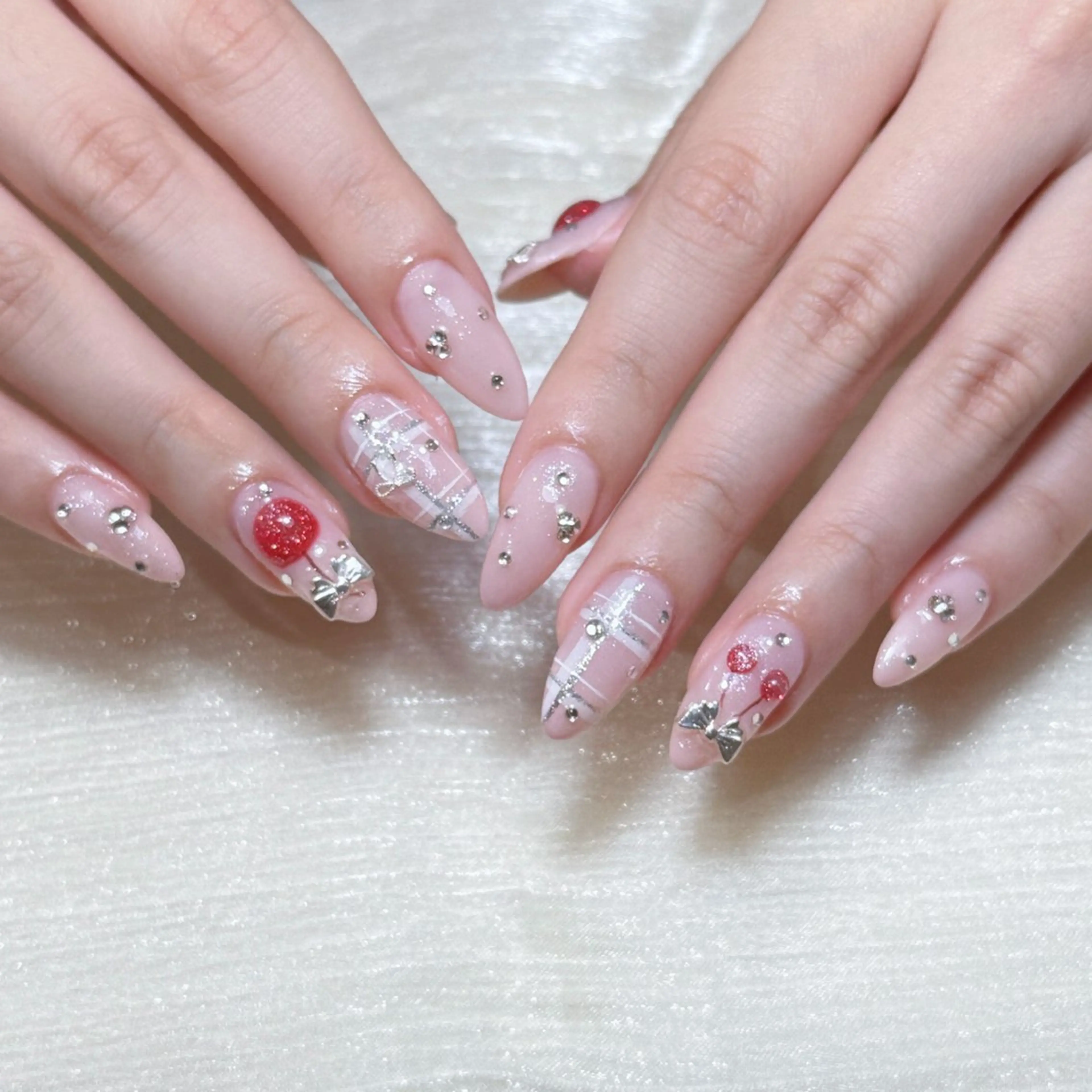 ネイル ハンドネイル ハンドケア DEMAIN- 練習🕊️のネイルデザイン